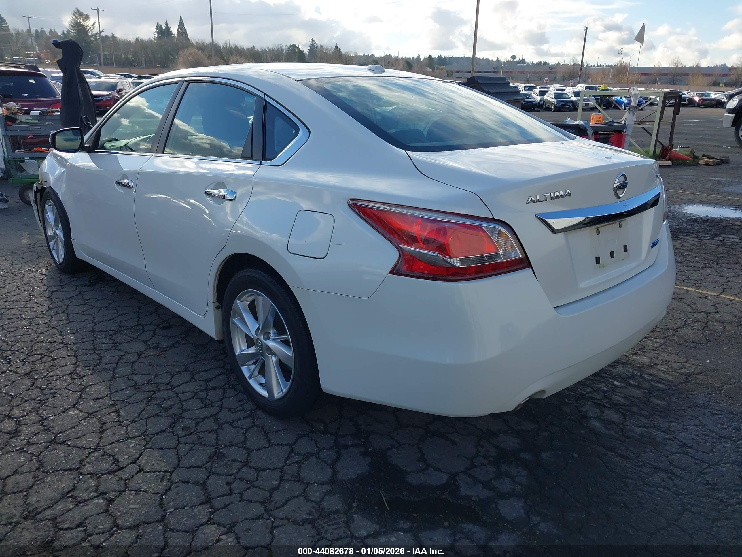 NISSAN ALTIMA image 3