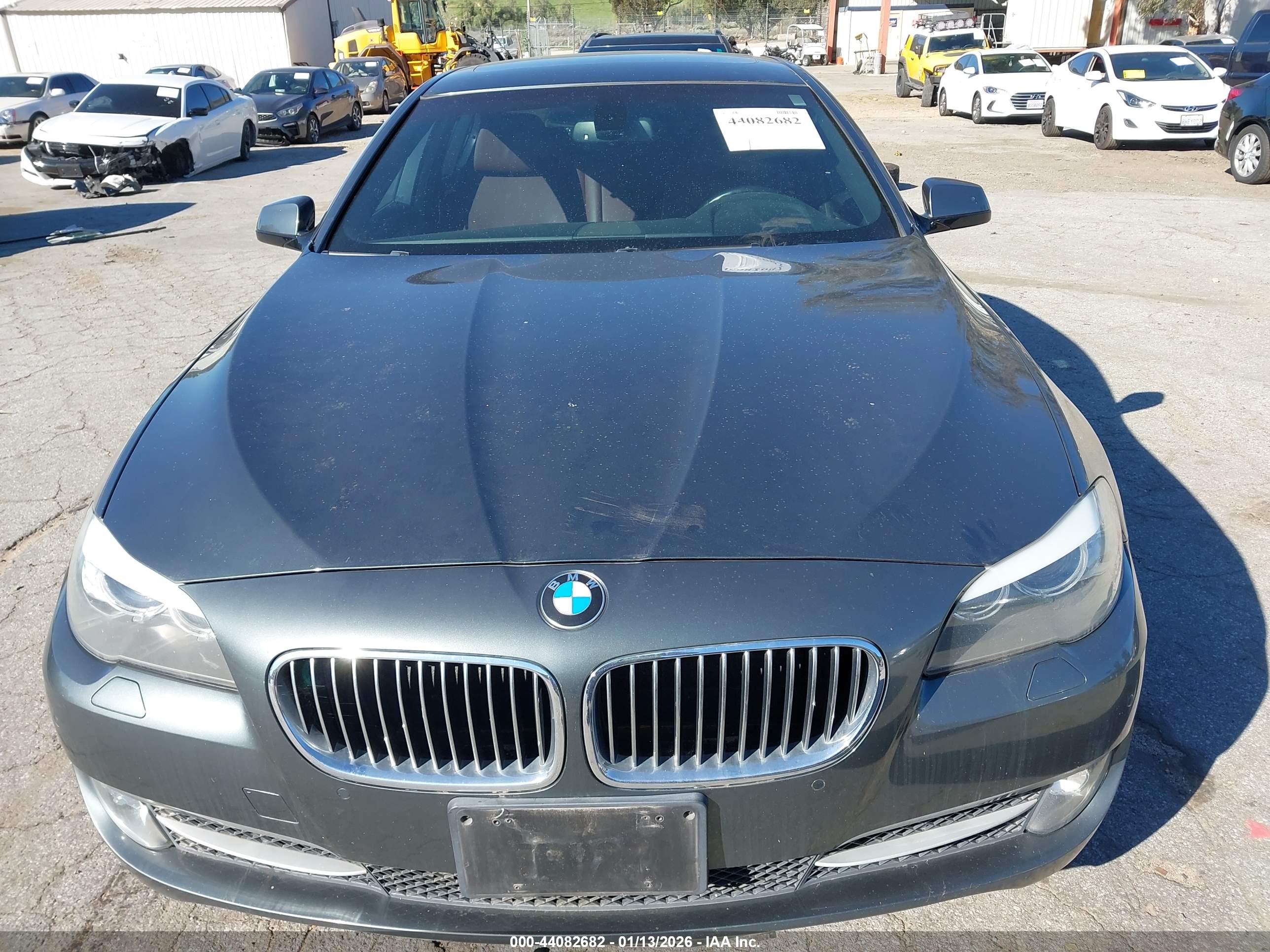 BMW 535I image 6