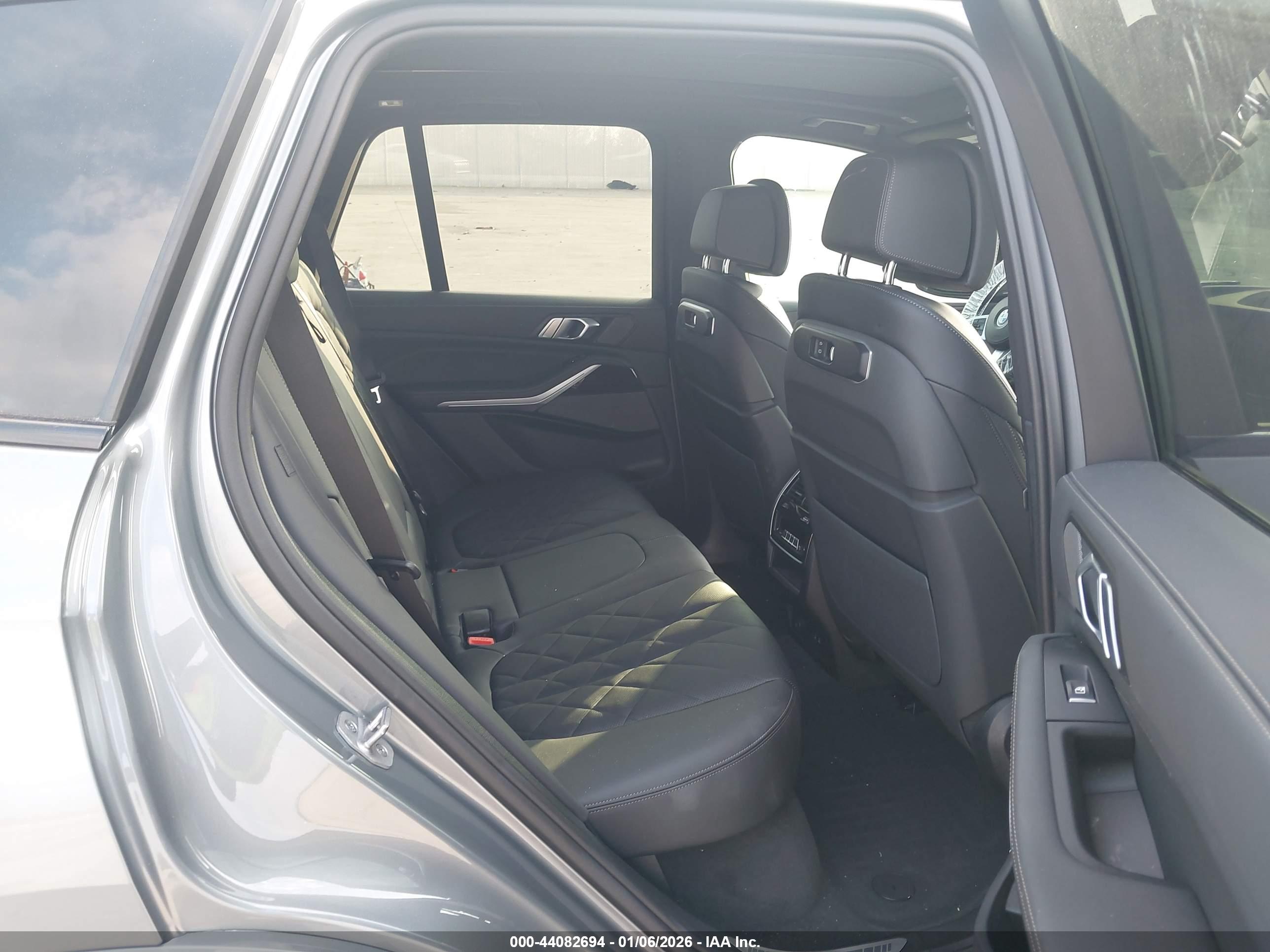 BMW X5 image 8