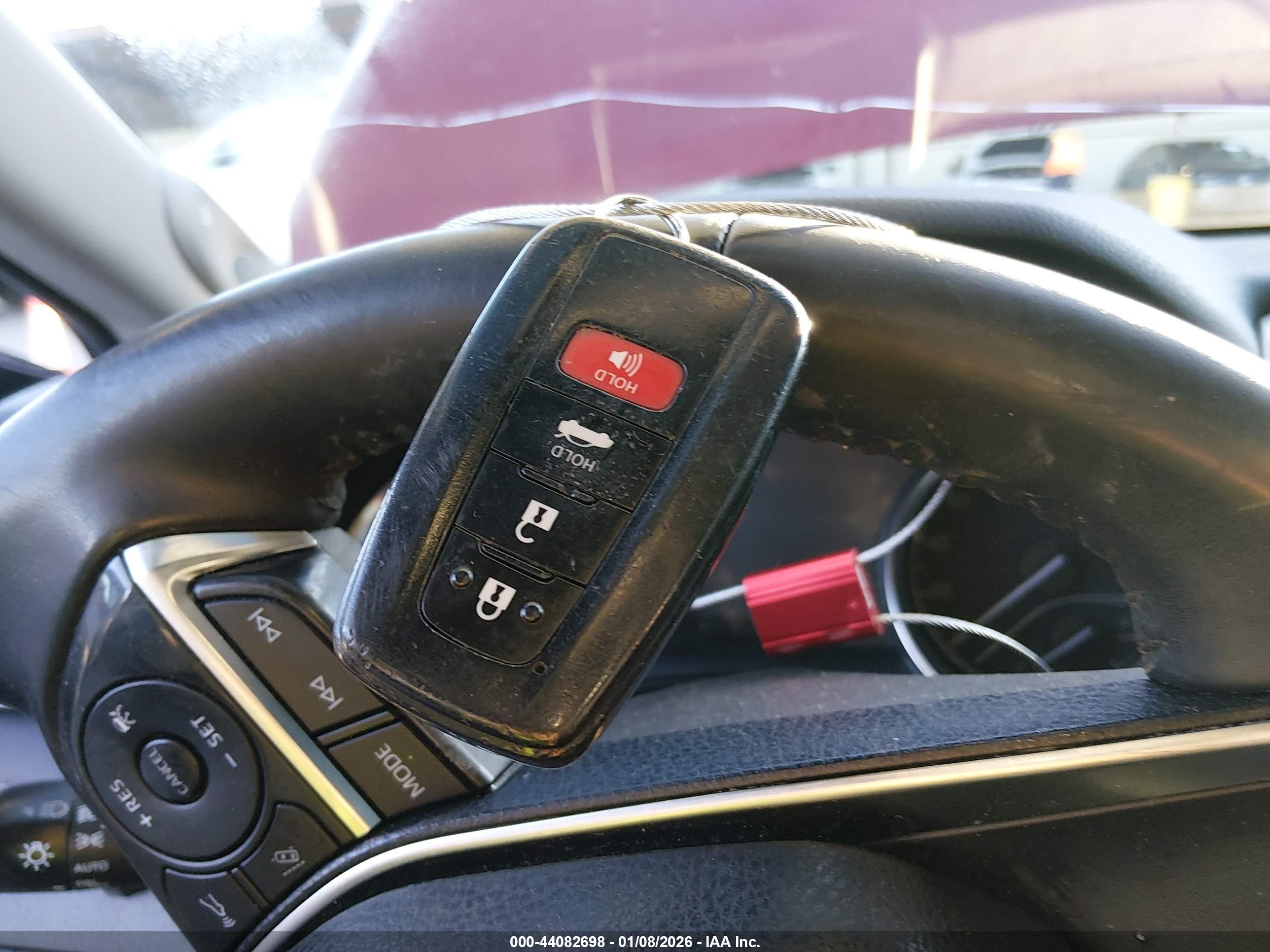 TOYOTA CAMRY image 11