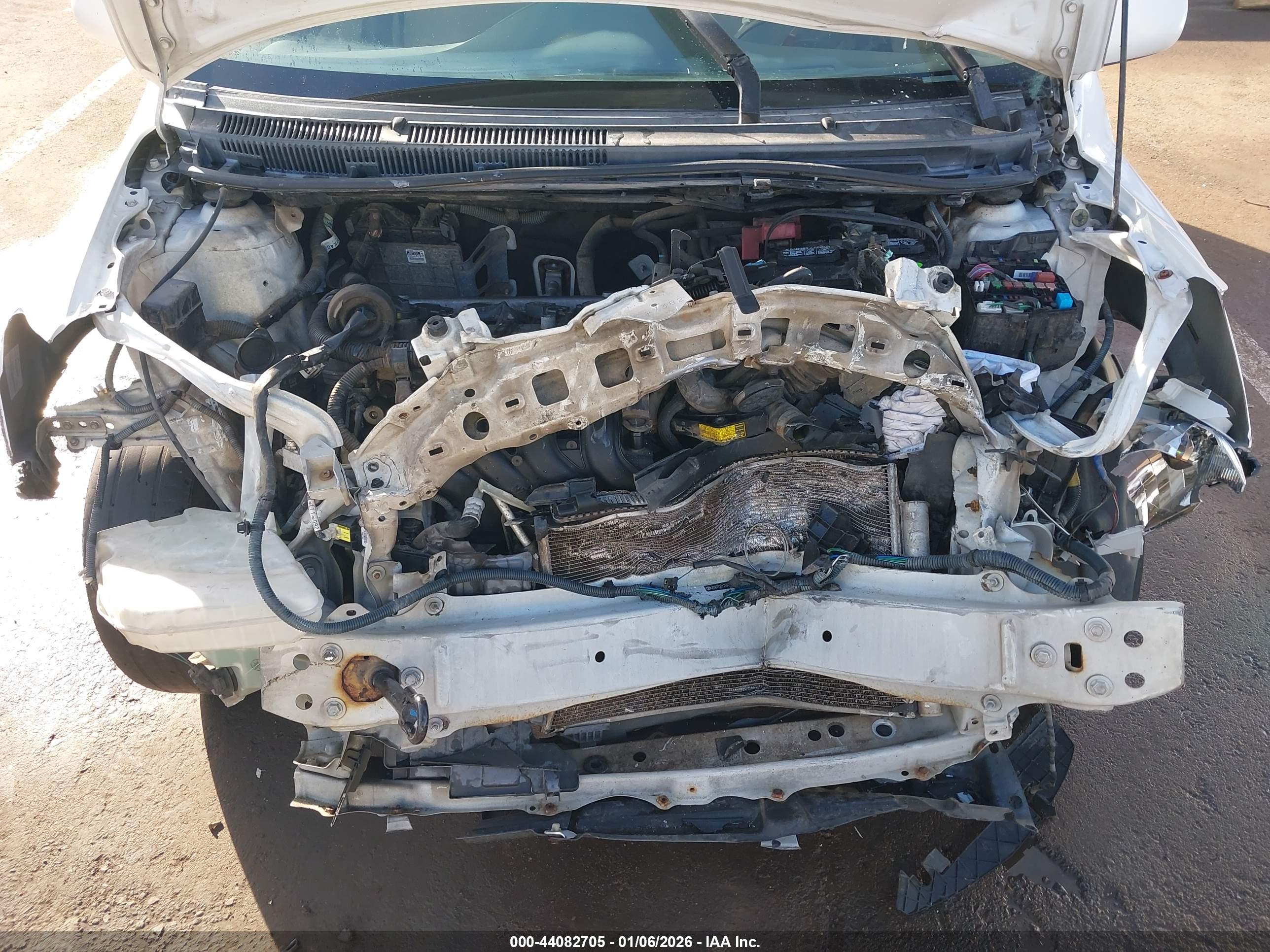 TOYOTA YARIS image 10