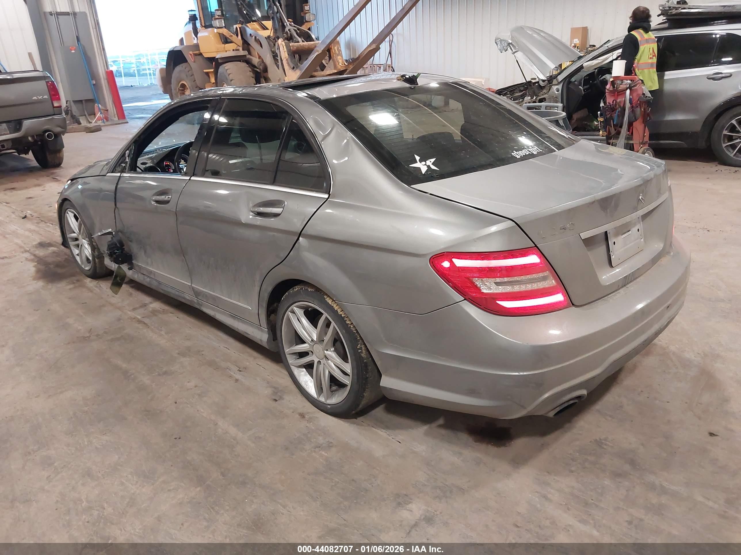 MERCEDES-BENZ C image 3