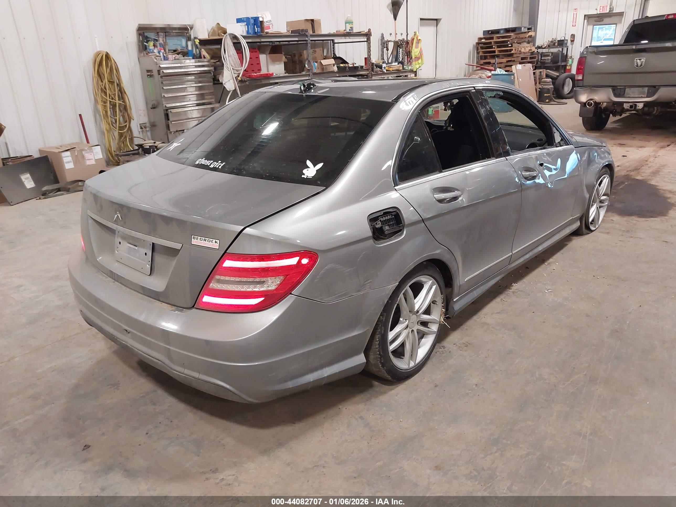MERCEDES-BENZ C image 4
