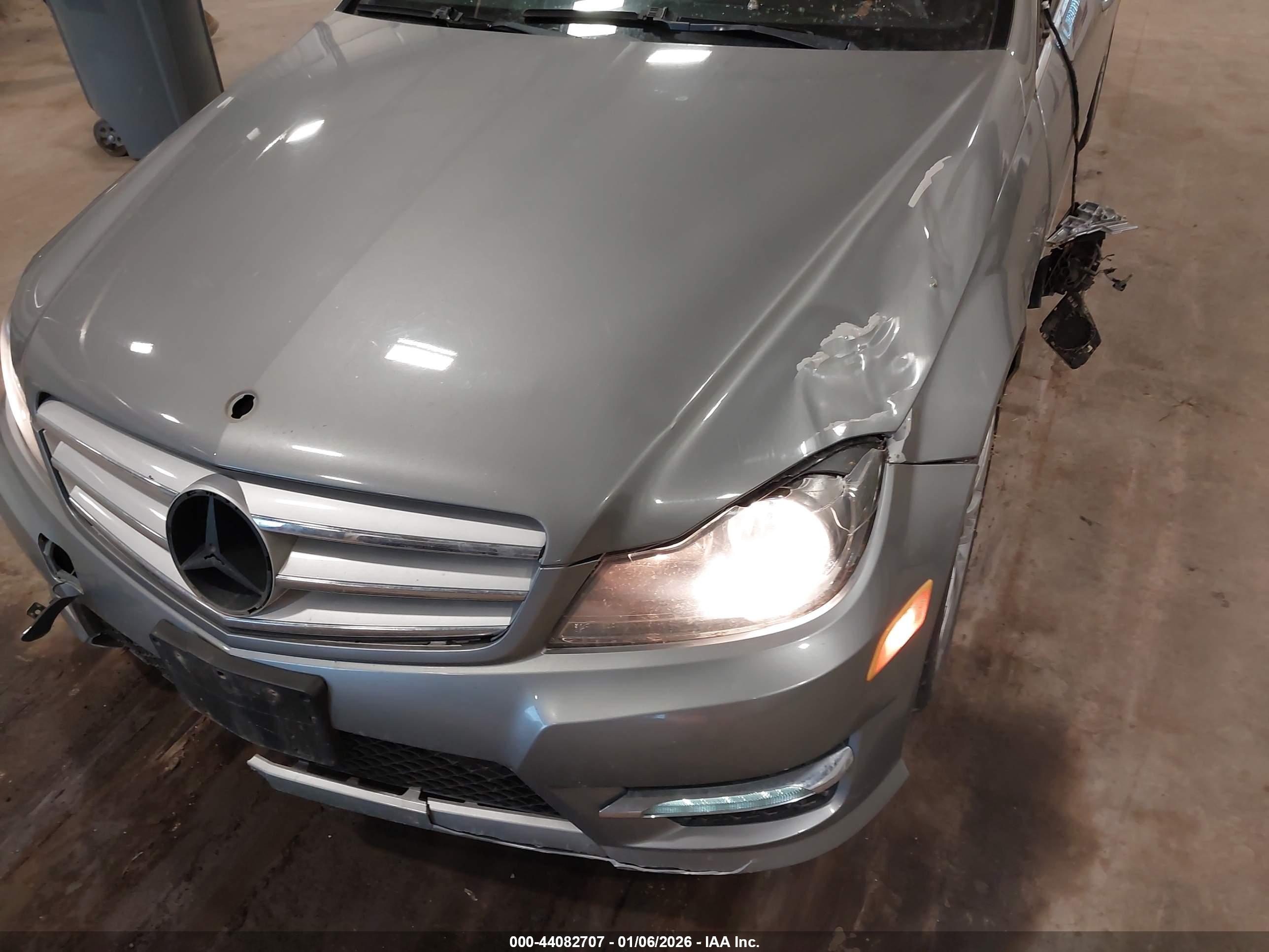 MERCEDES-BENZ C image 6