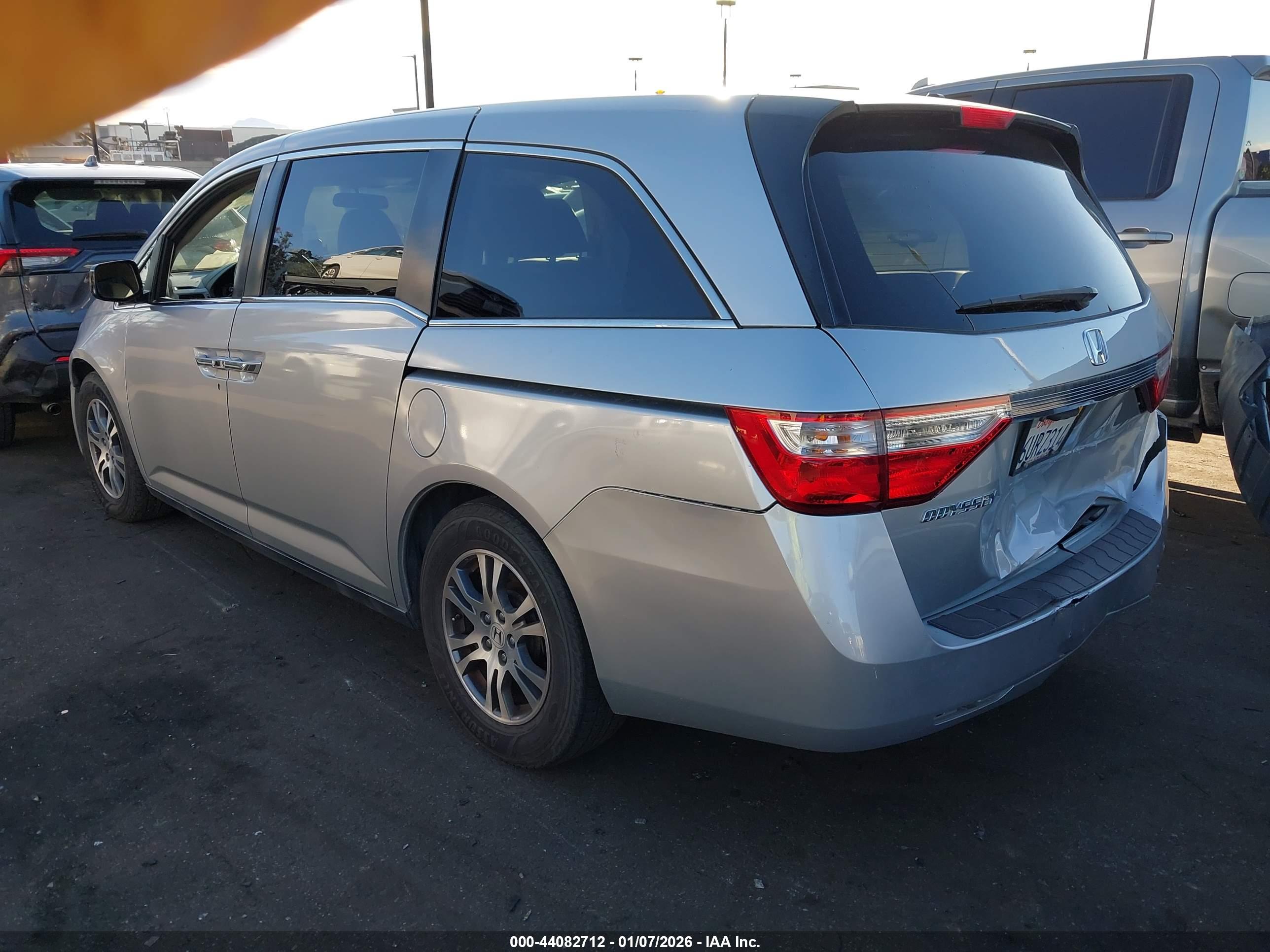 HONDA ODYSSEY image 3