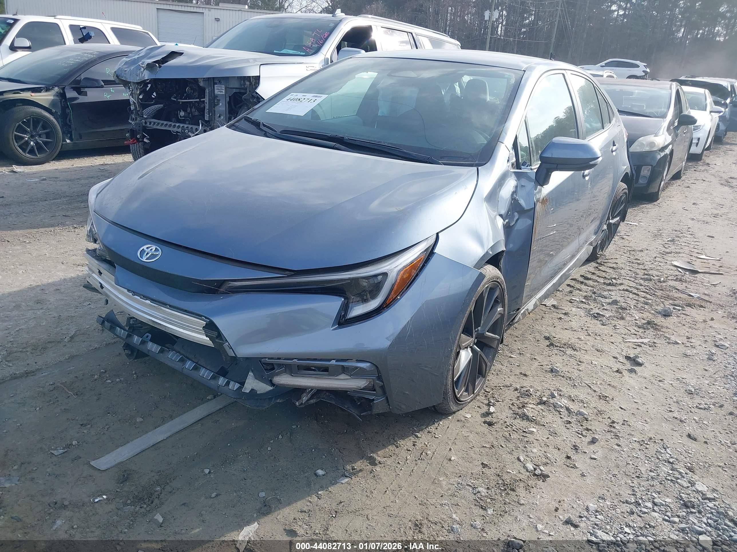 TOYOTA COROLLA image 2