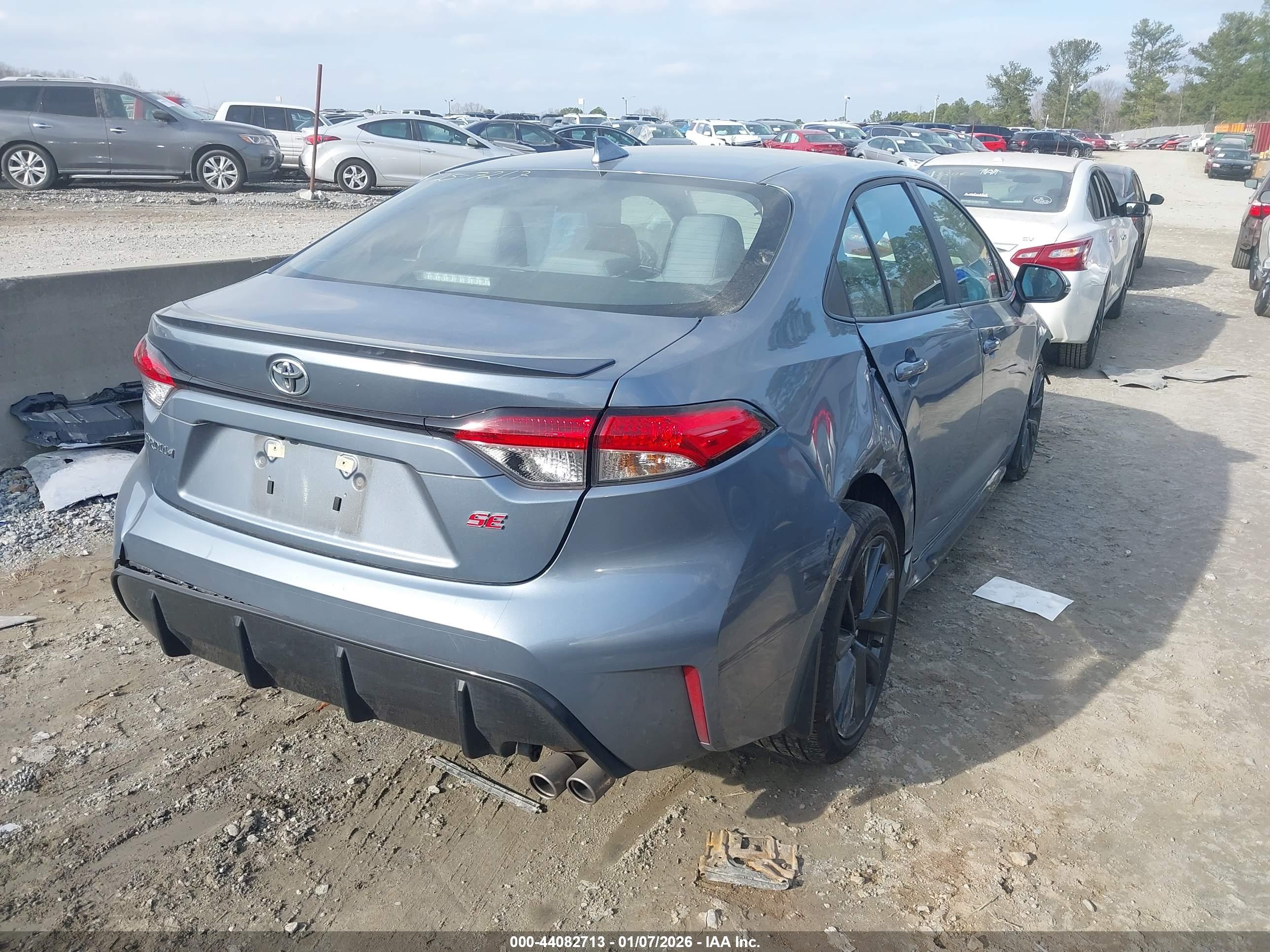 TOYOTA COROLLA image 4