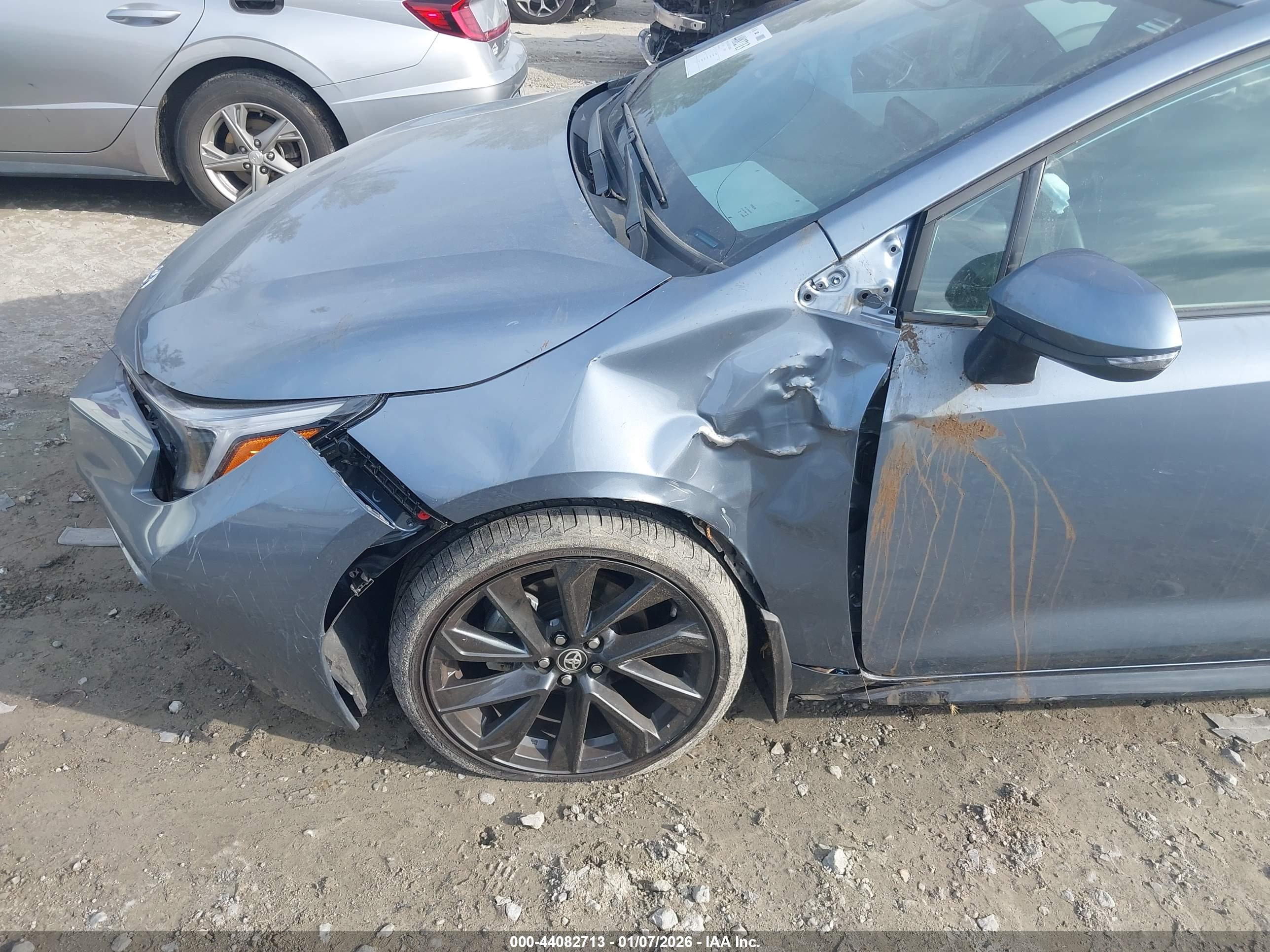TOYOTA COROLLA image 6