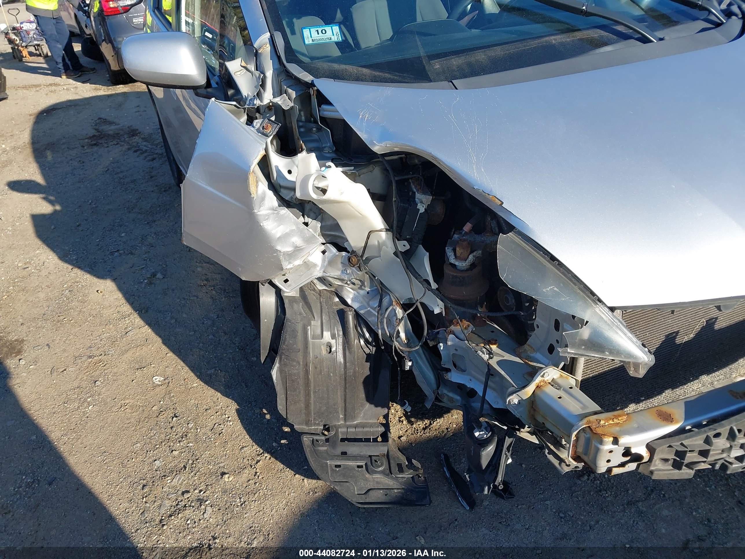 HONDA FIT image 6