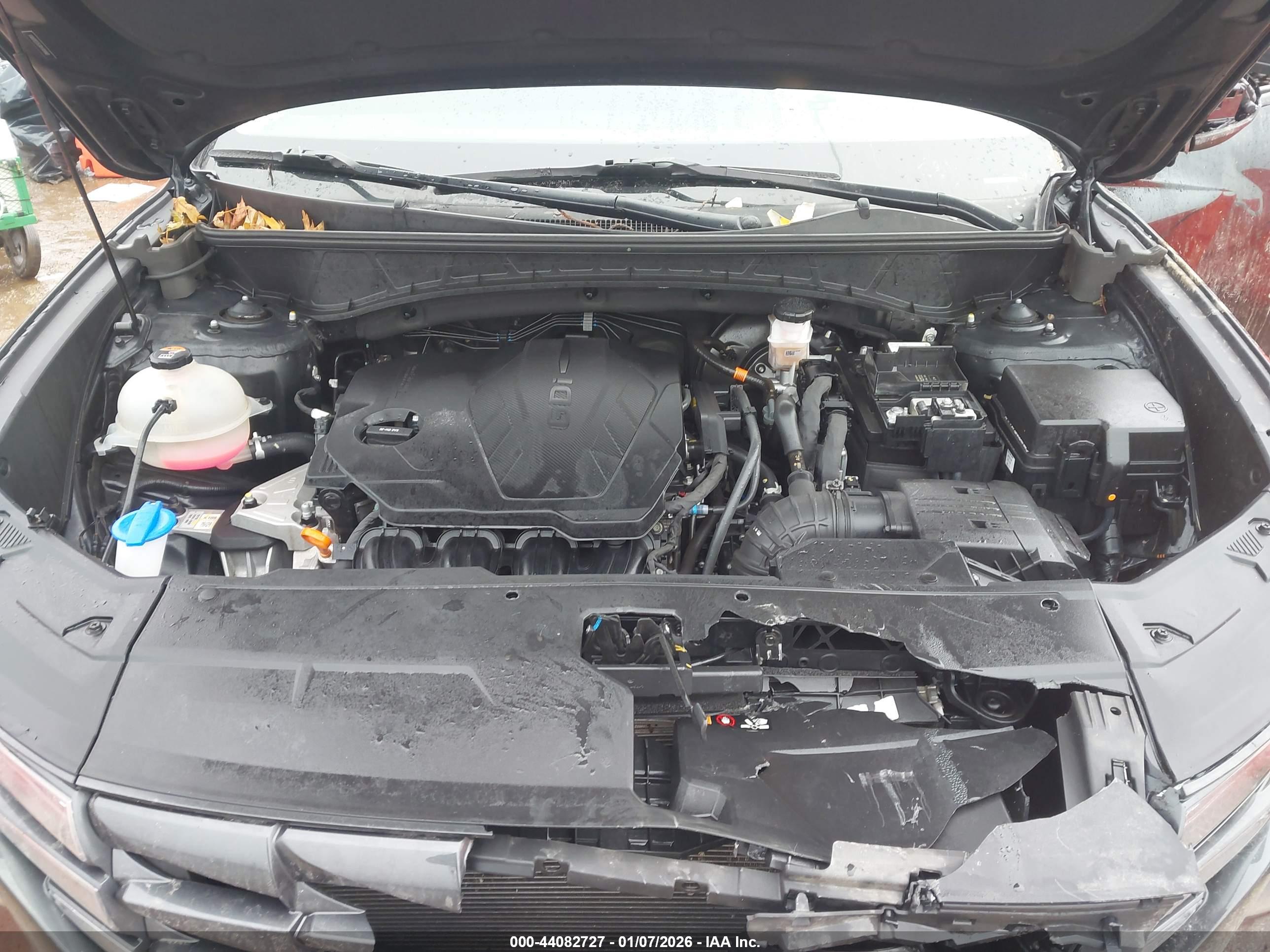 HYUNDAI TUCSON image 10