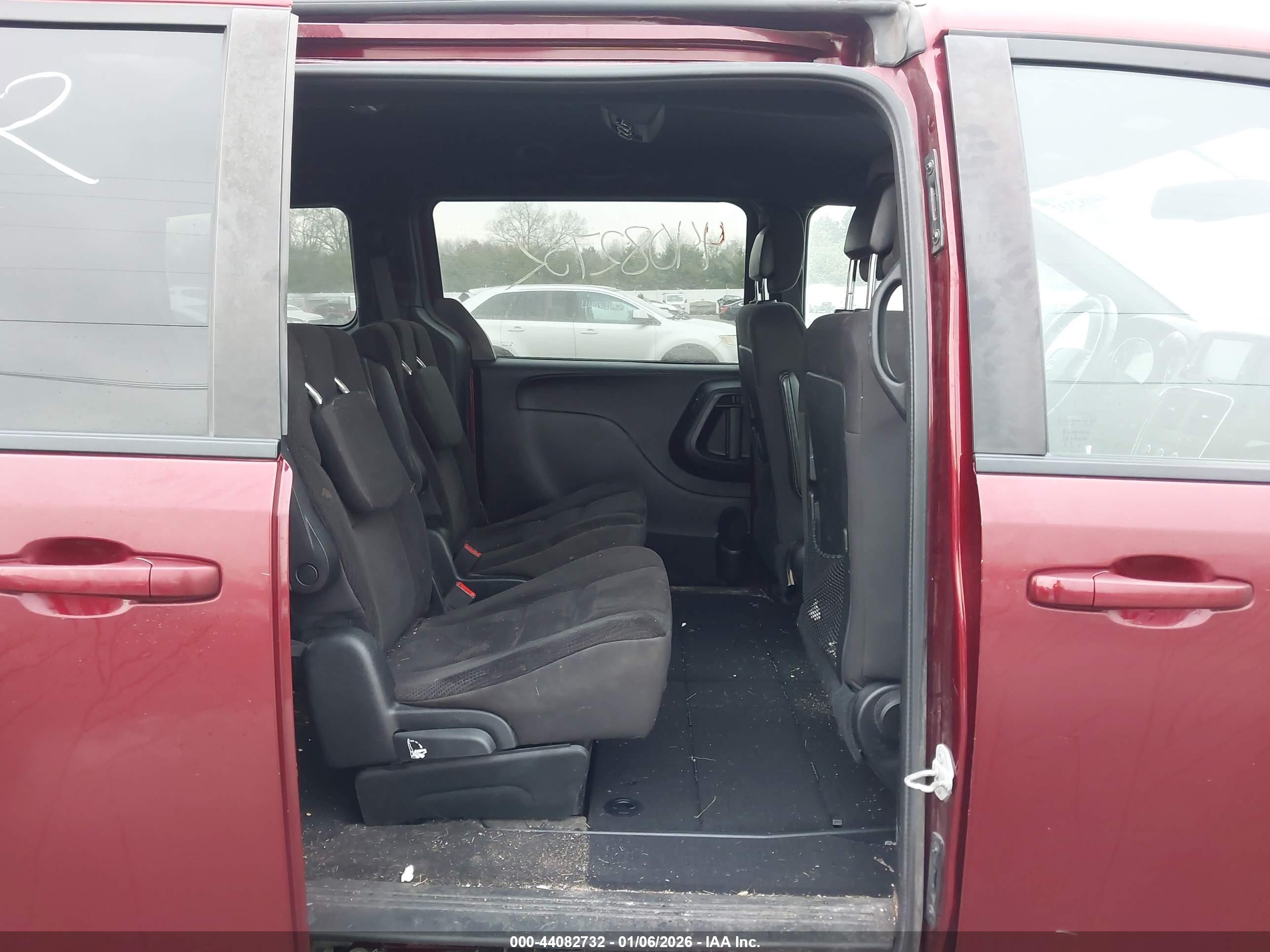 DODGE GRAND image 8