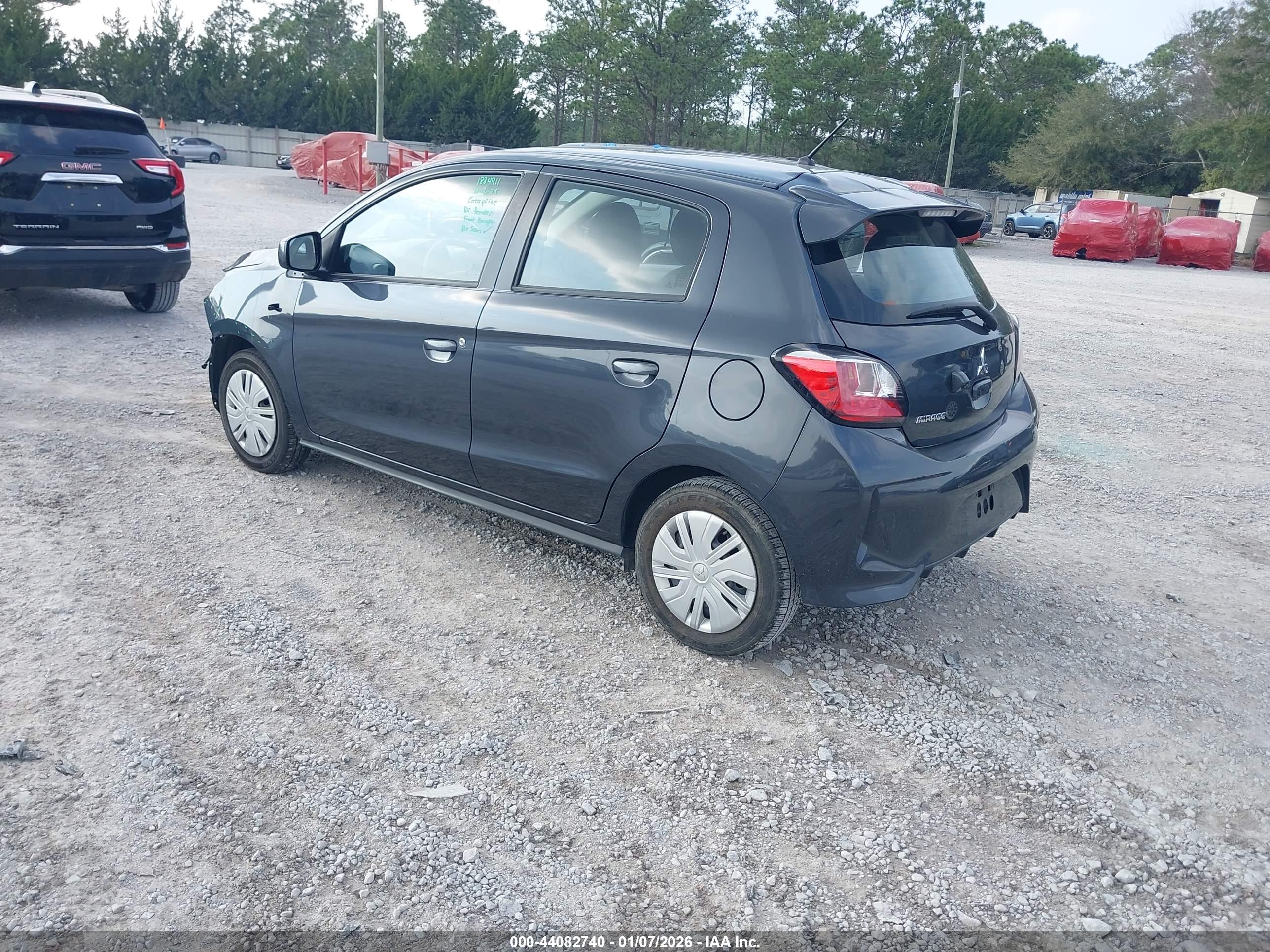 MITSUBISHI MIRAGE image 3