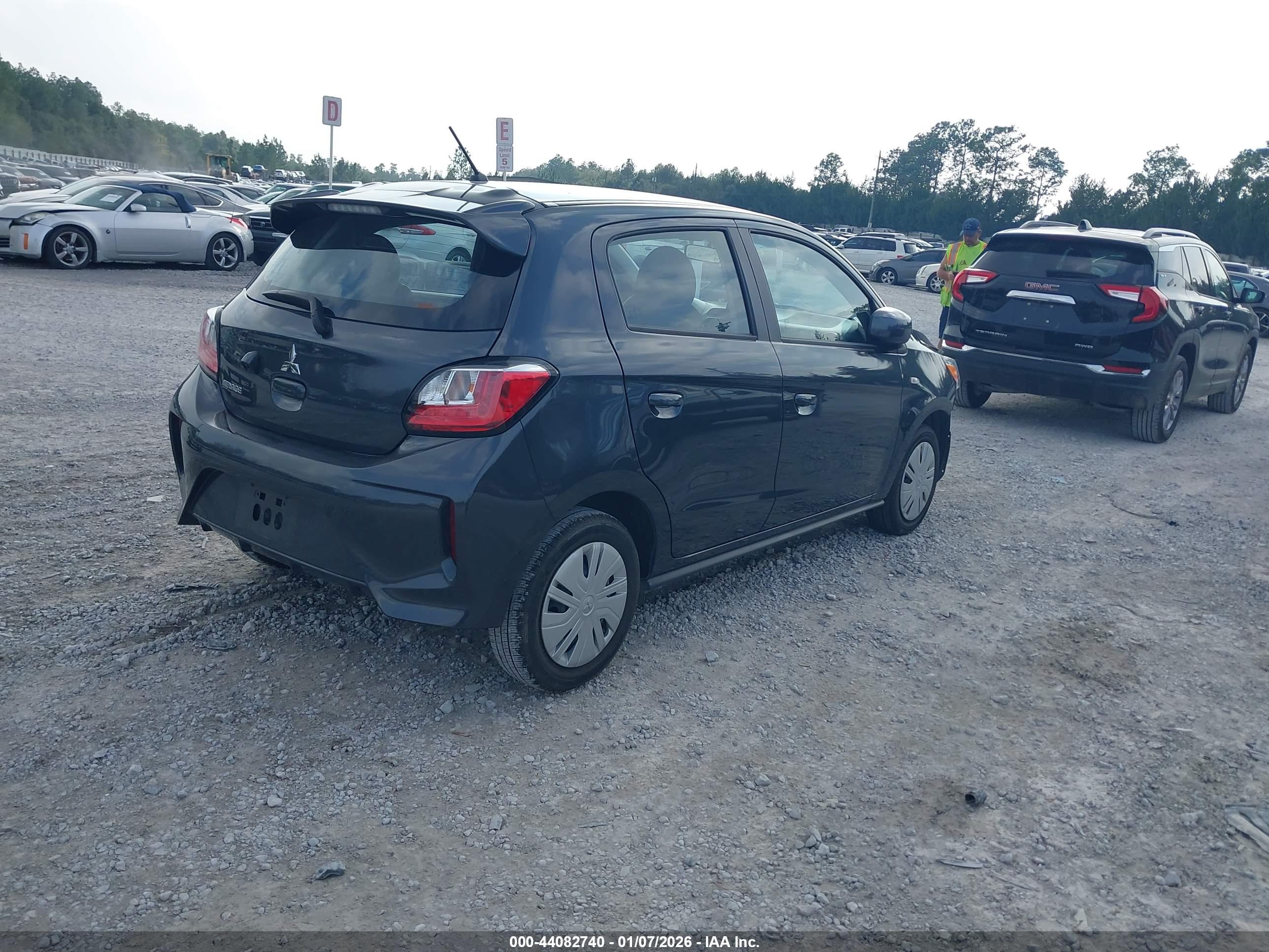 MITSUBISHI MIRAGE image 4