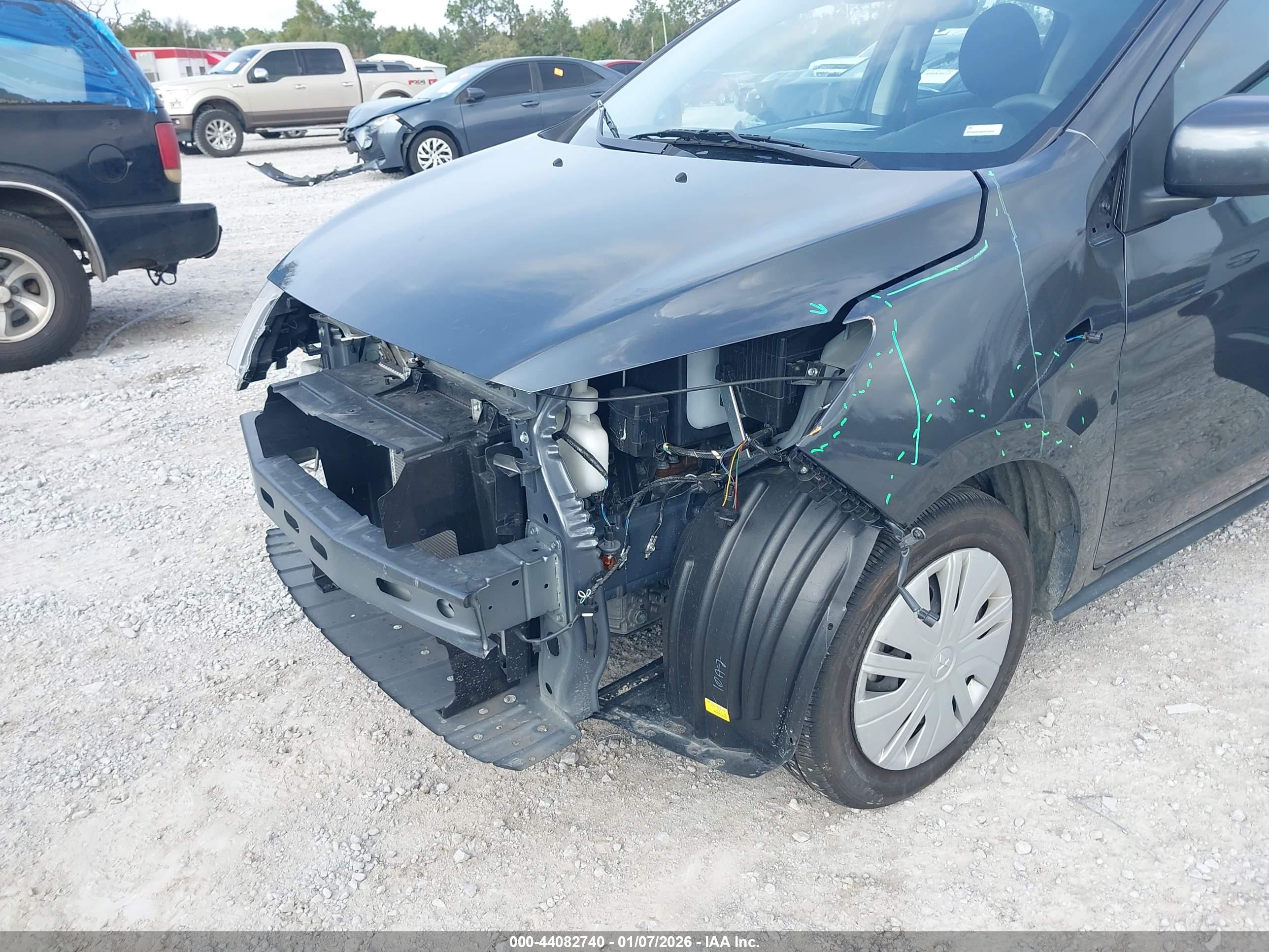 MITSUBISHI MIRAGE image 6