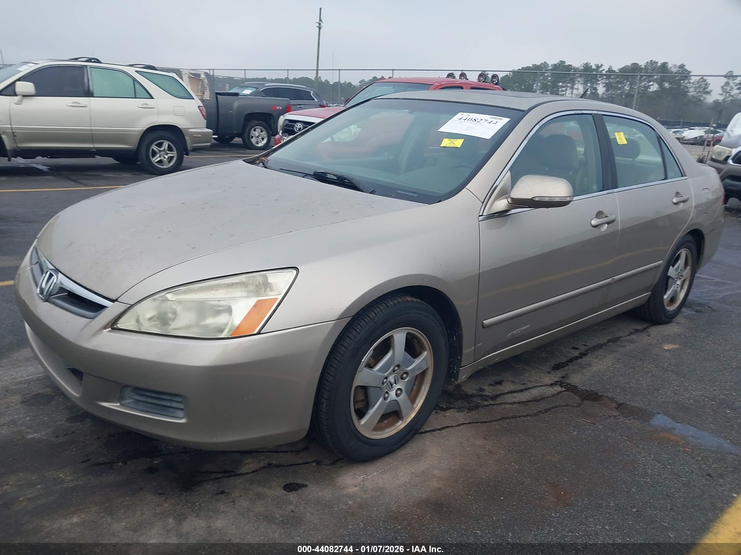 HONDA ACCORD image 2