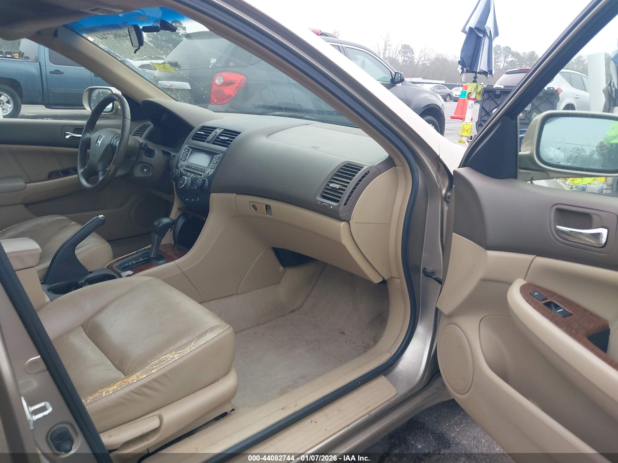 HONDA ACCORD image 5