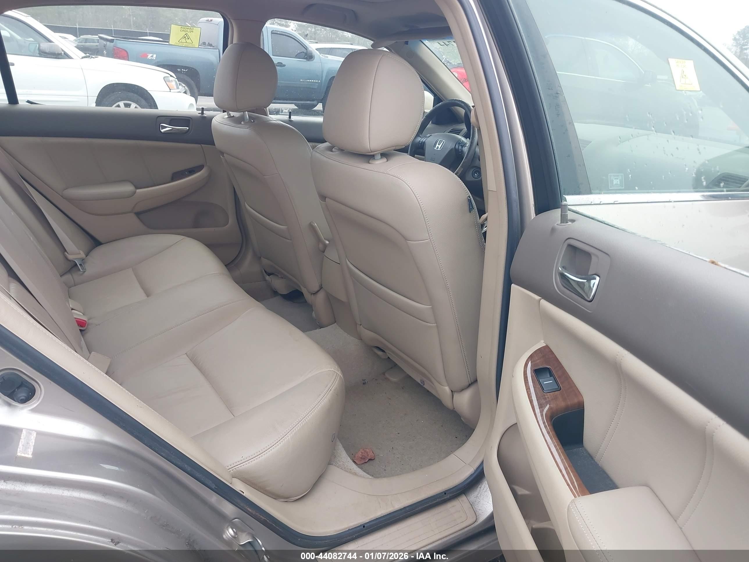 HONDA ACCORD image 8