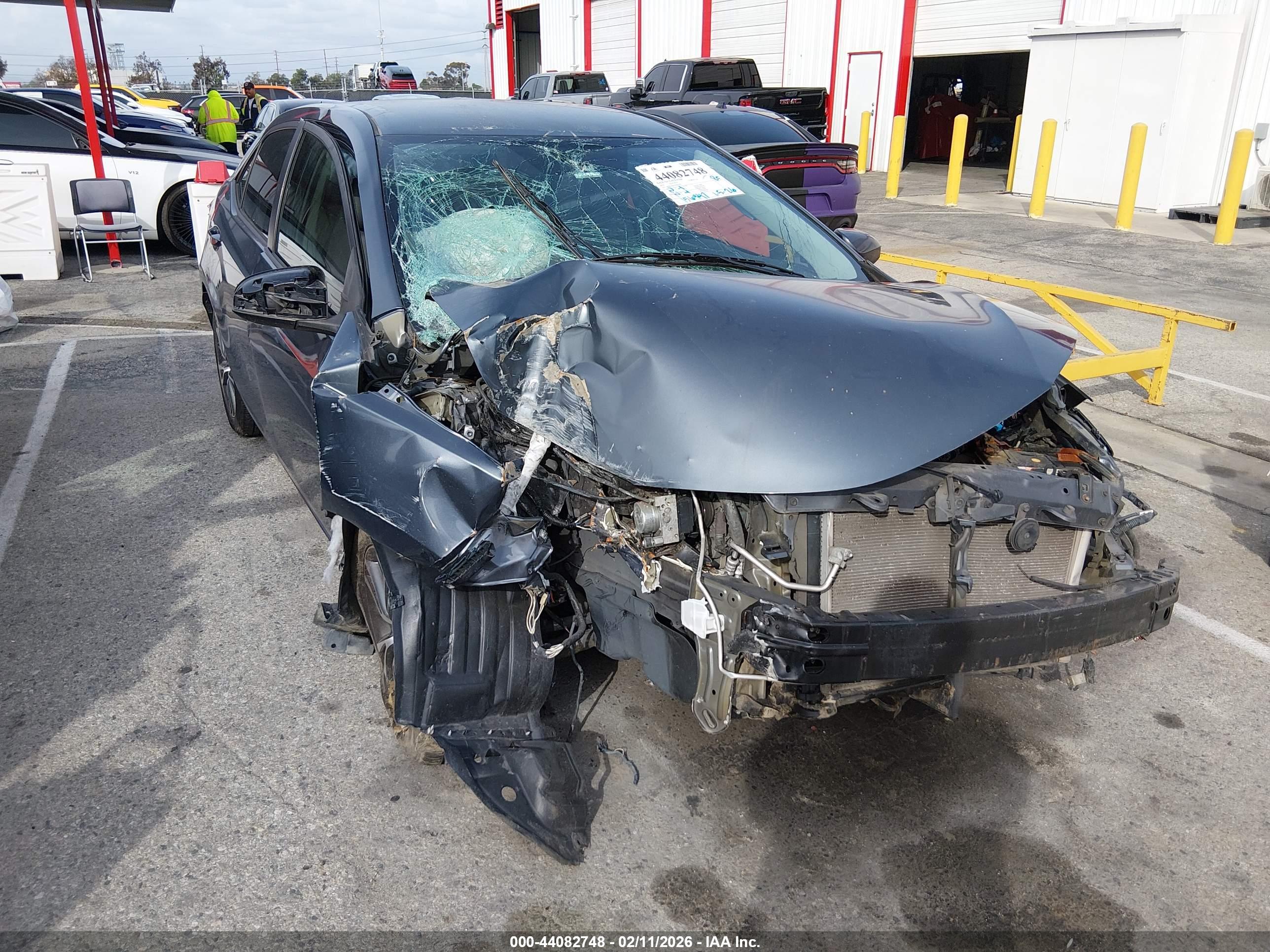TOYOTA COROLLA image 6