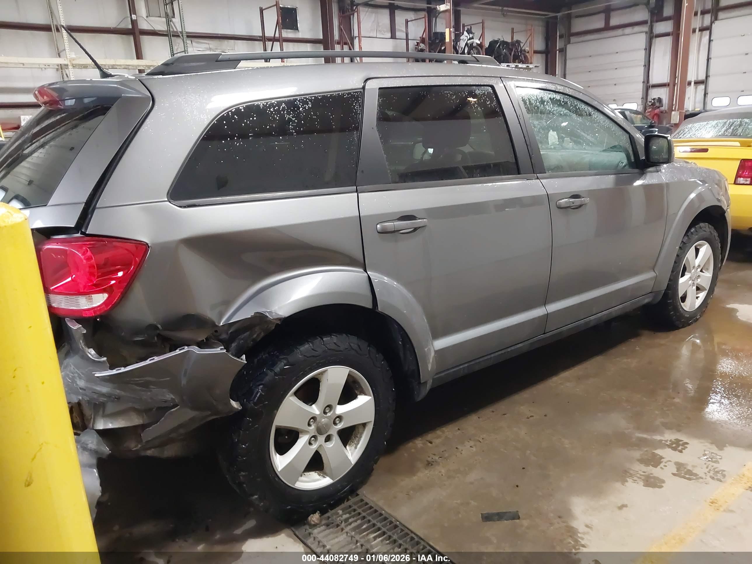 DODGE JOURNEY image 4