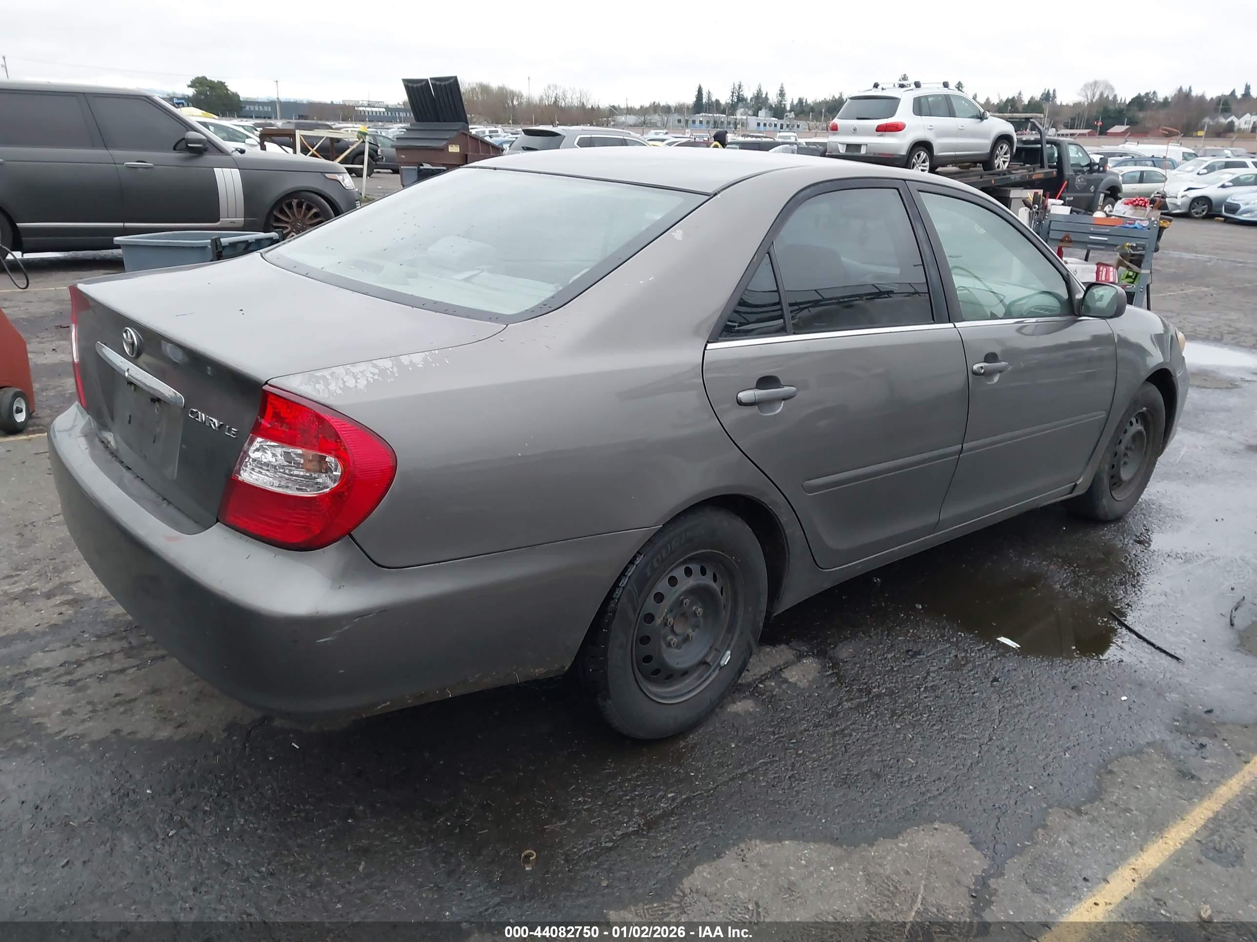 TOYOTA CAMRY image 4