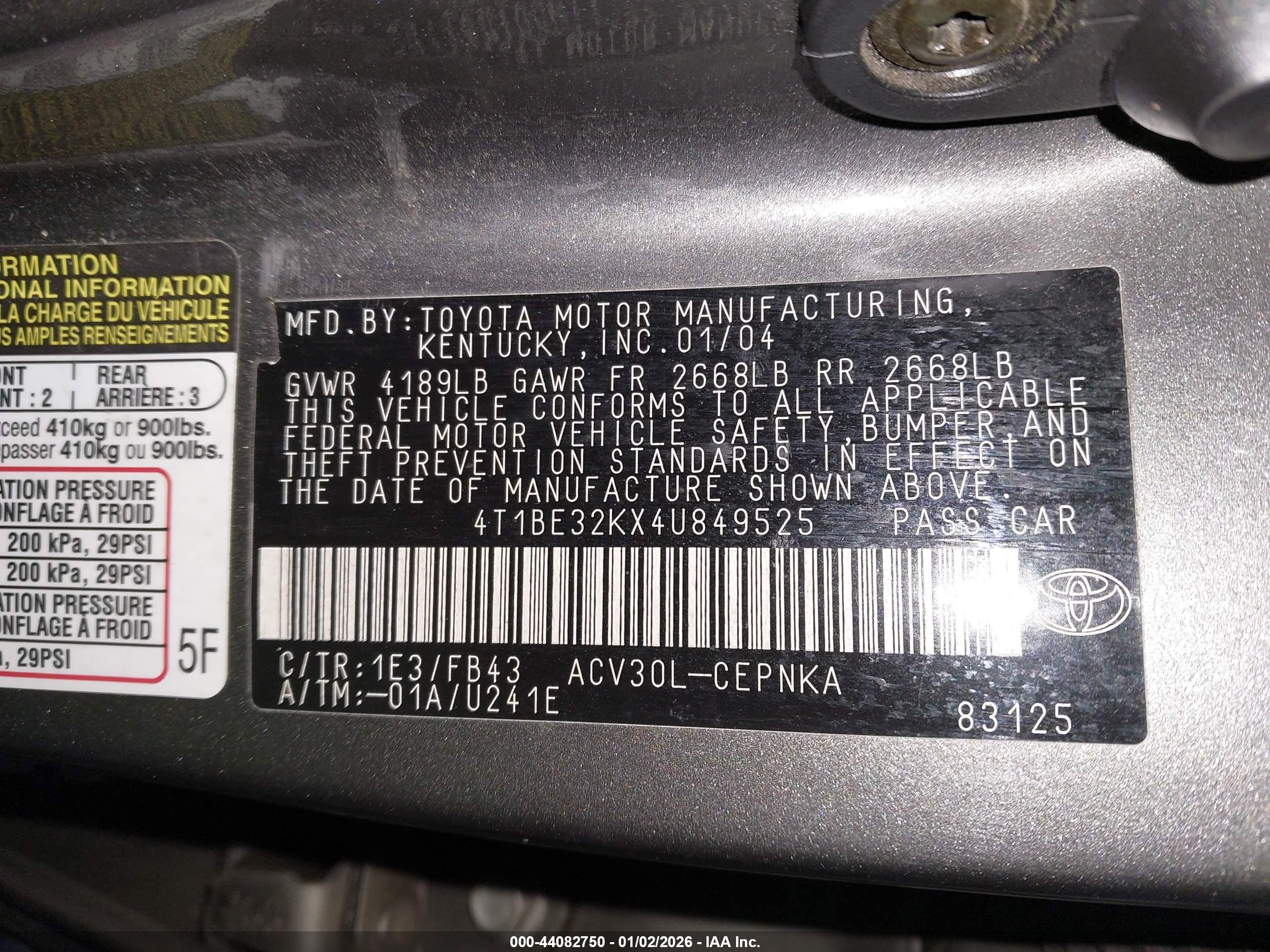 TOYOTA CAMRY image 9