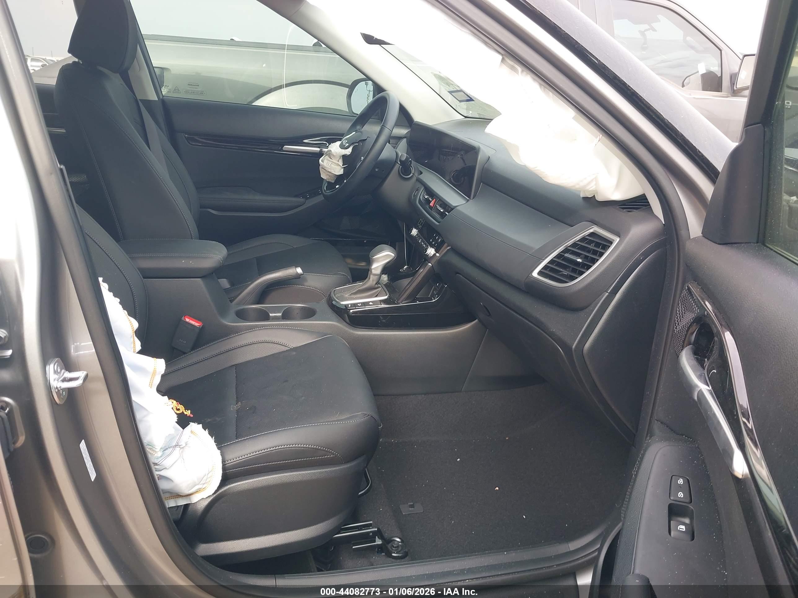 KIA SELTOS image 5