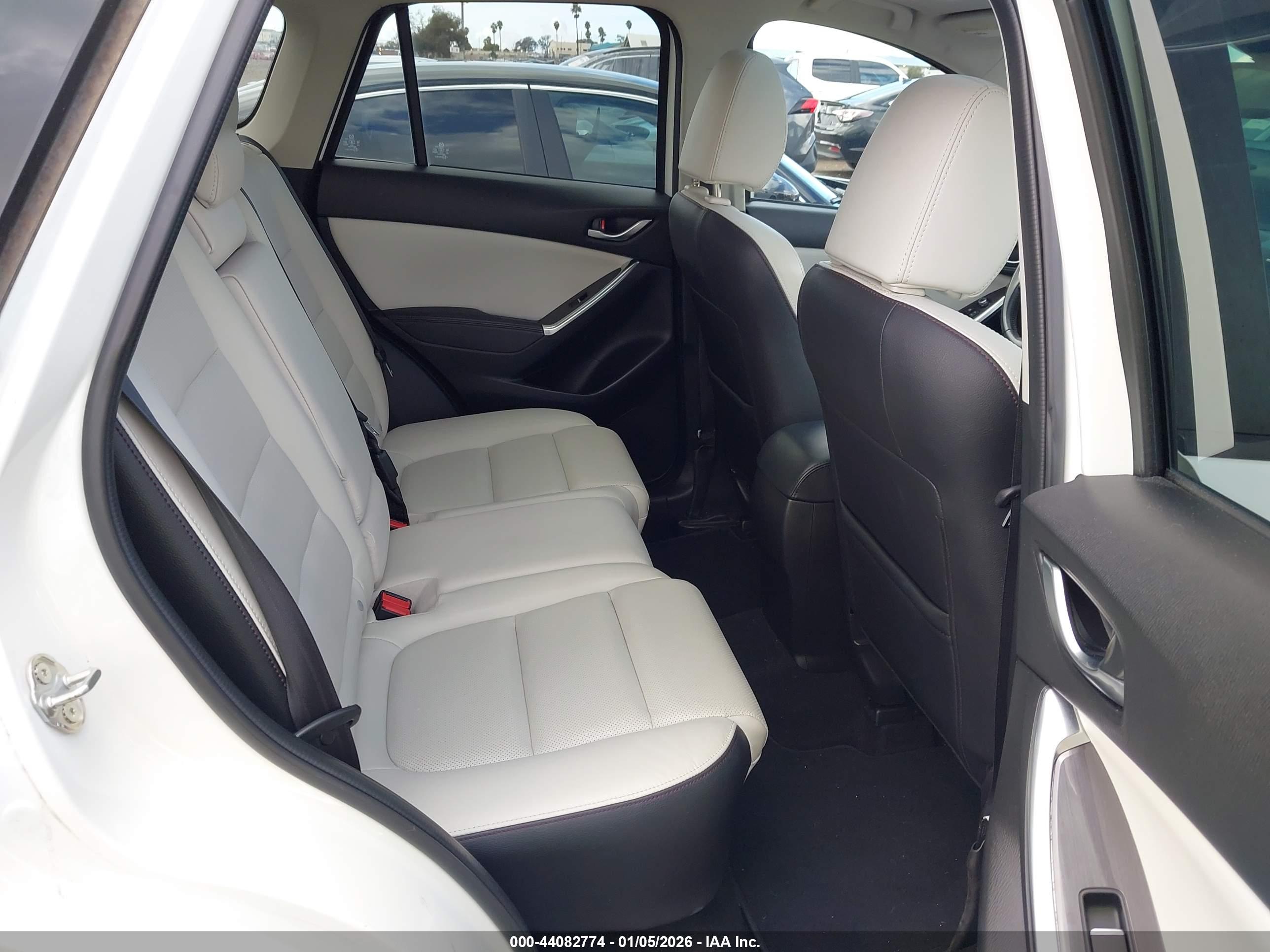 MAZDA CX-5 image 8