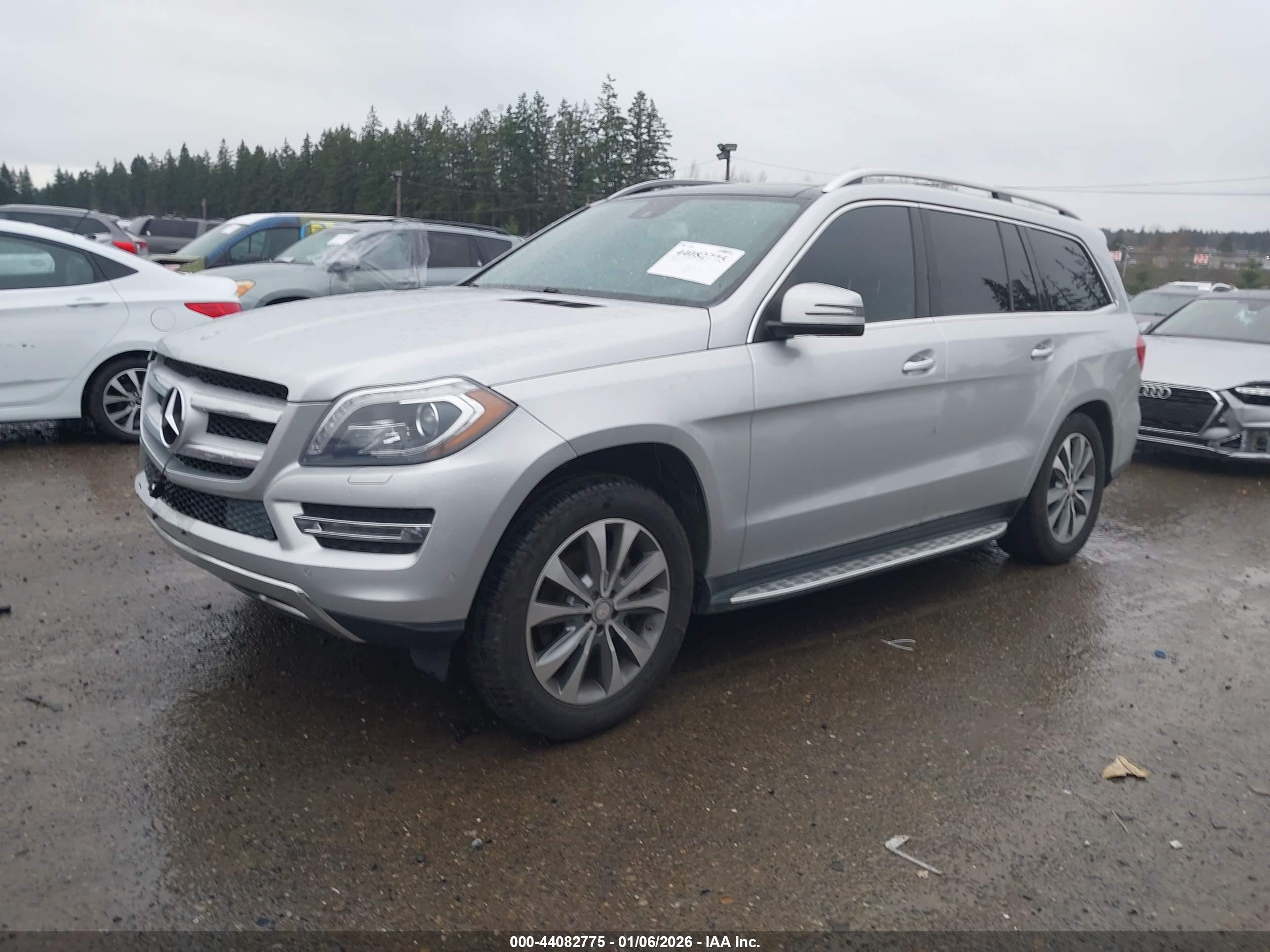 MERCEDES-BENZ GL image 2