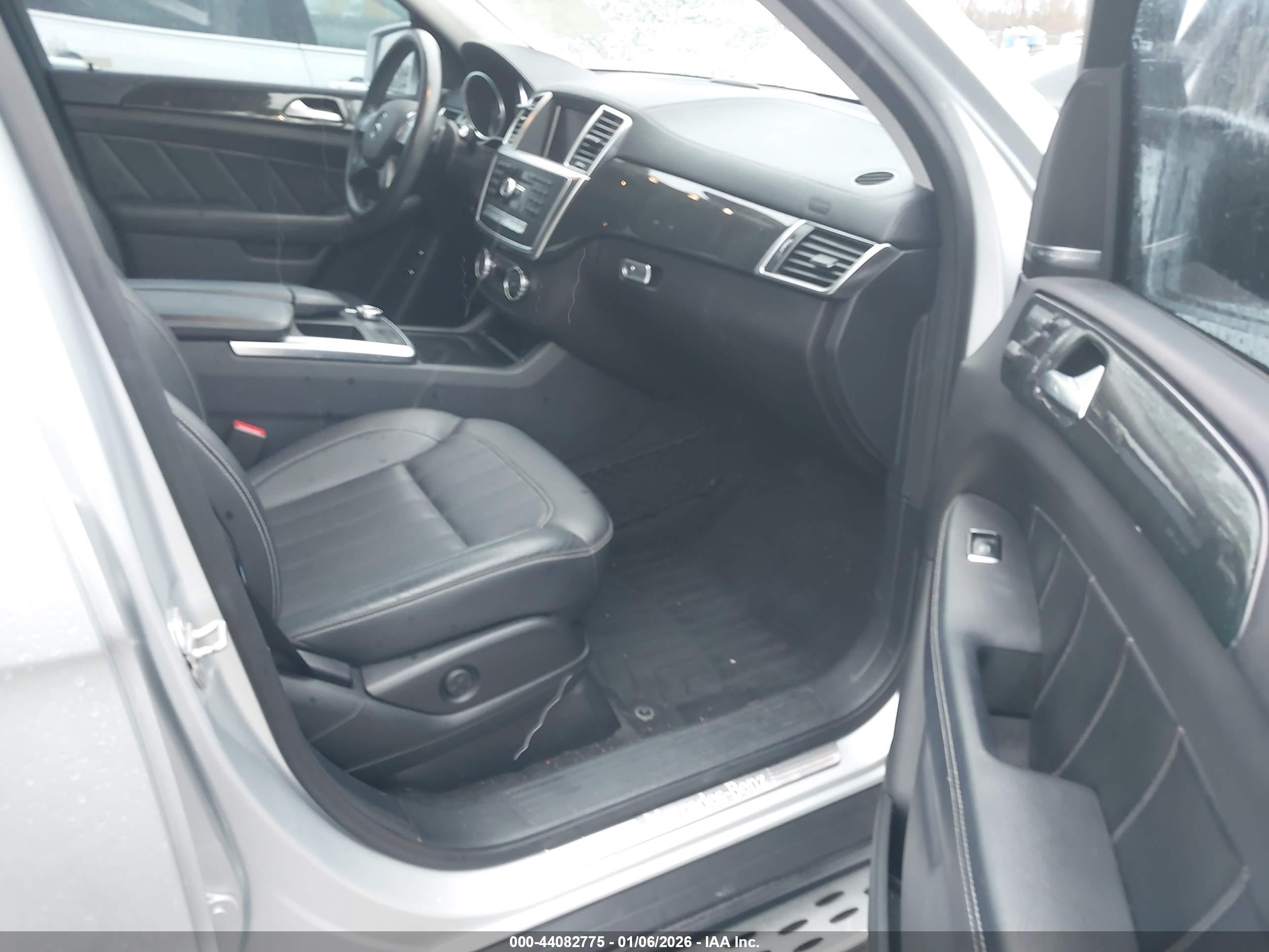 MERCEDES-BENZ GL image 5
