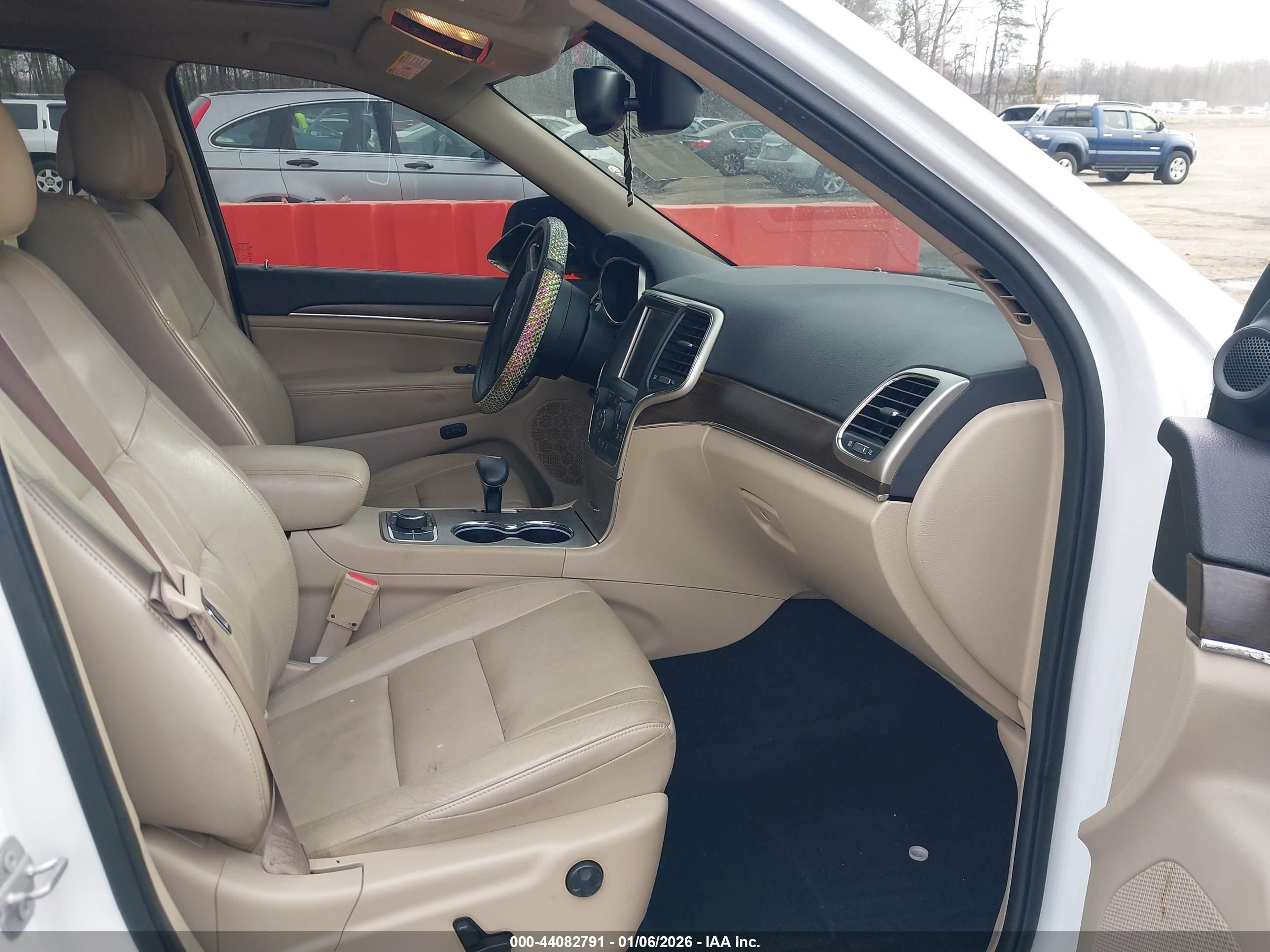 JEEP GRAND image 5