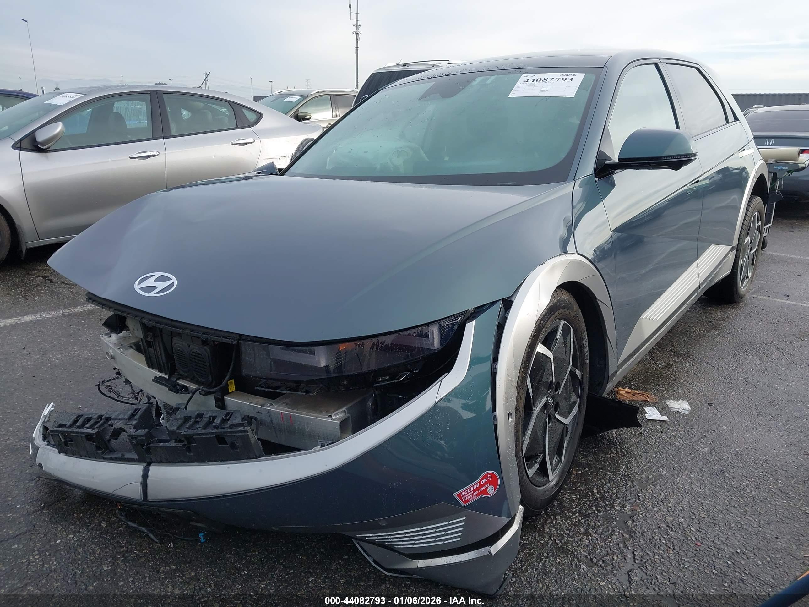 HYUNDAI IONIQ image 2