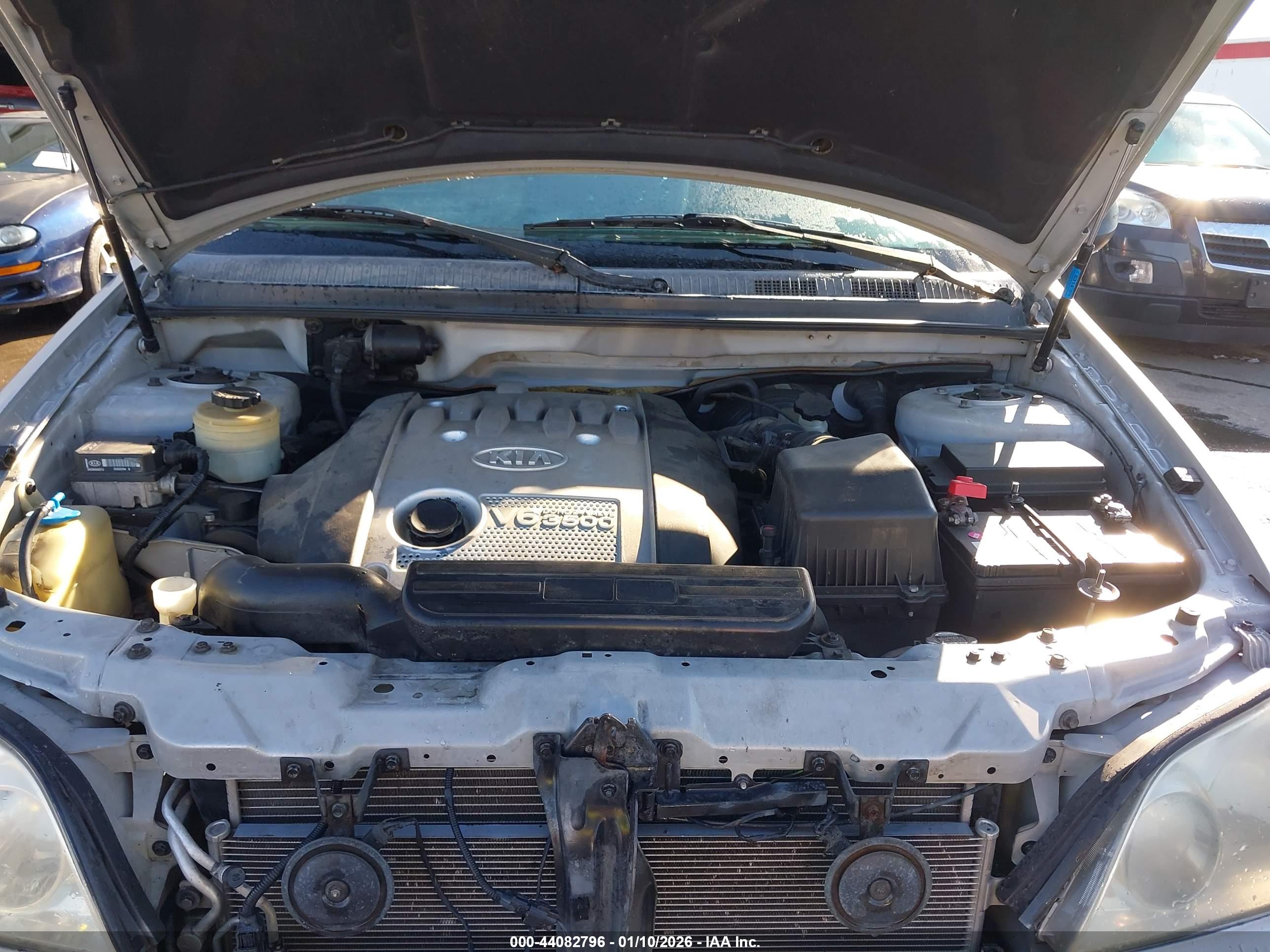 KIA SEDONA image 10