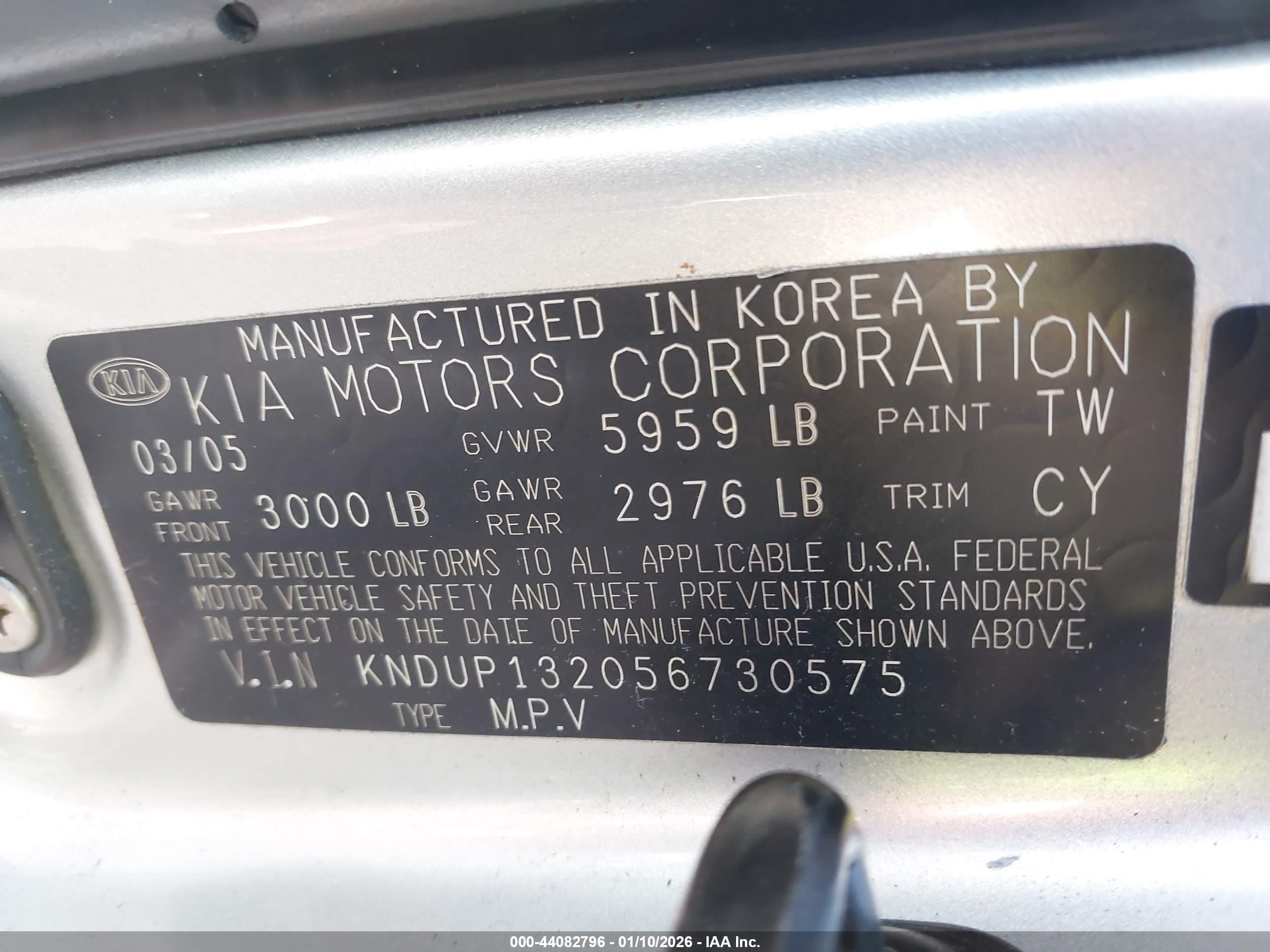 KIA SEDONA image 9