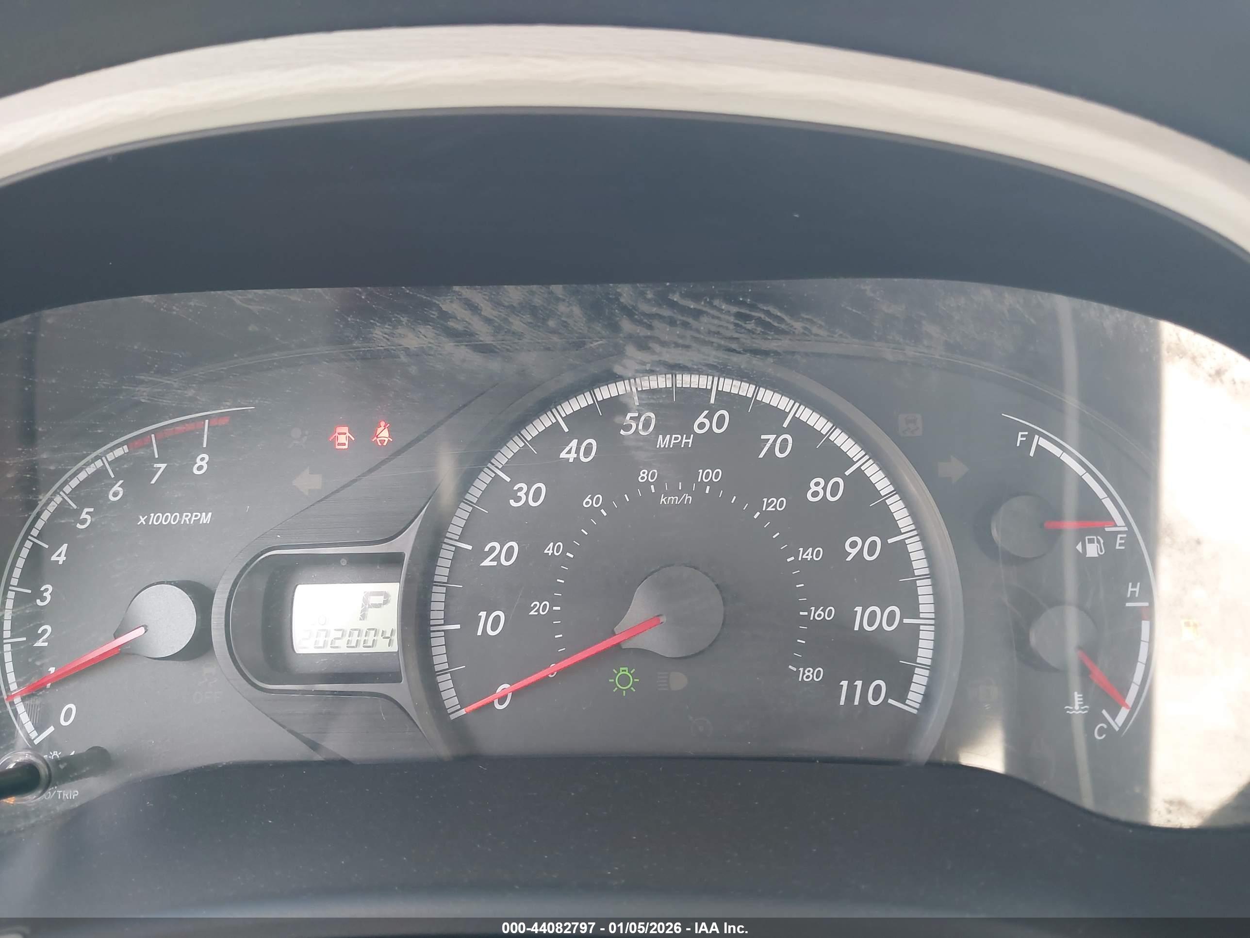 TOYOTA SIENNA image 7