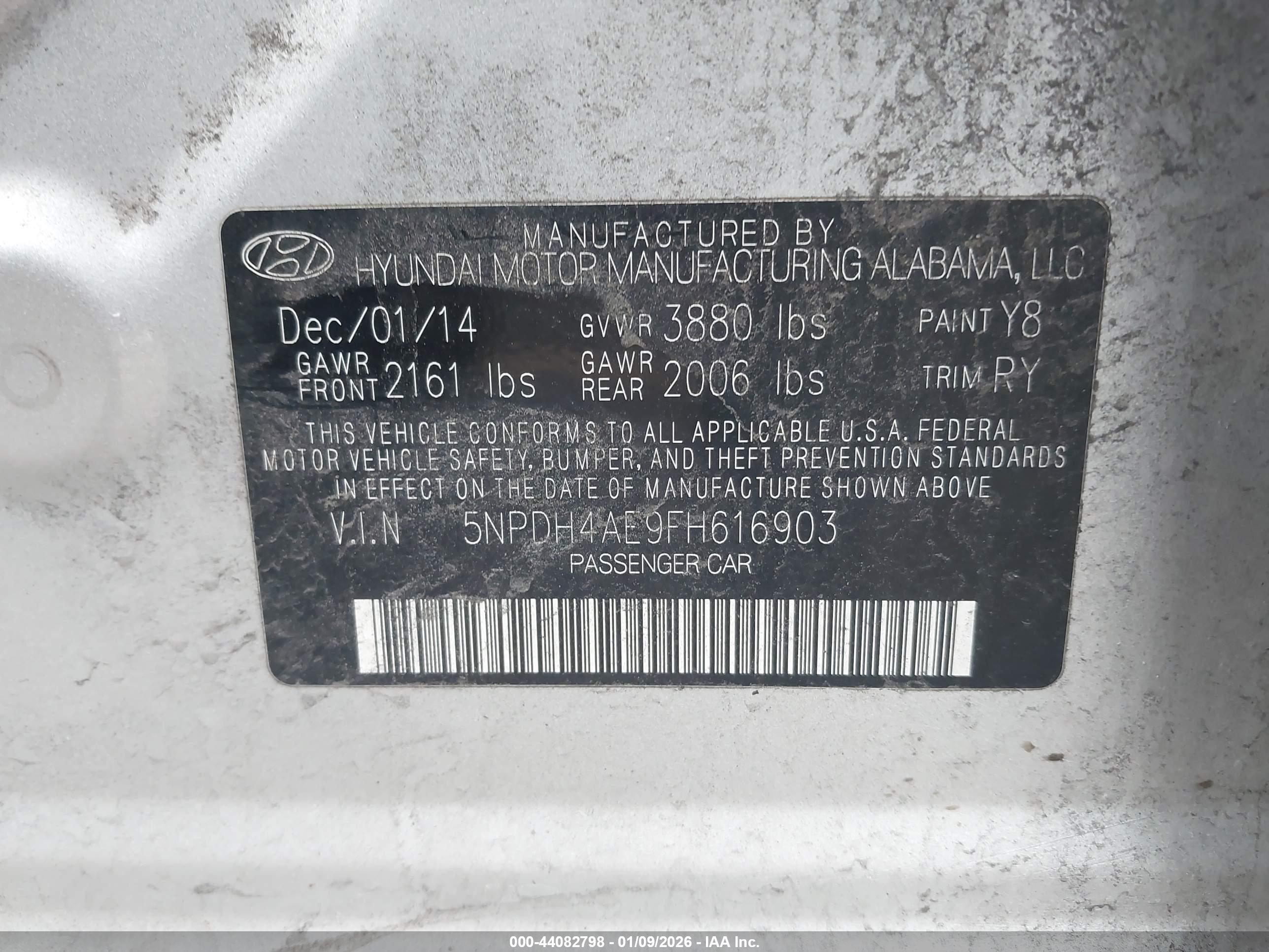 HYUNDAI ELANTRA image 9