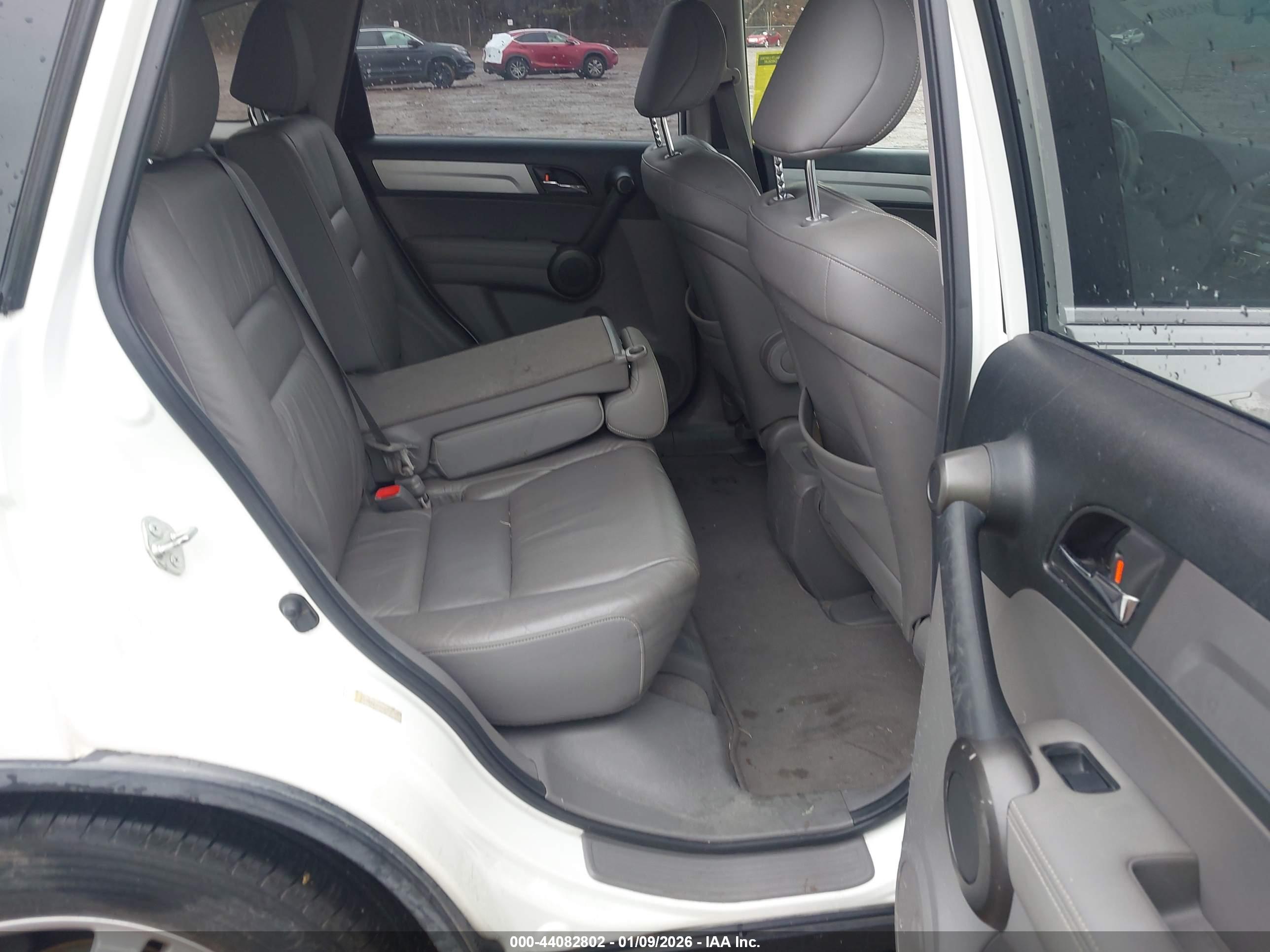 HONDA CR-V image 8