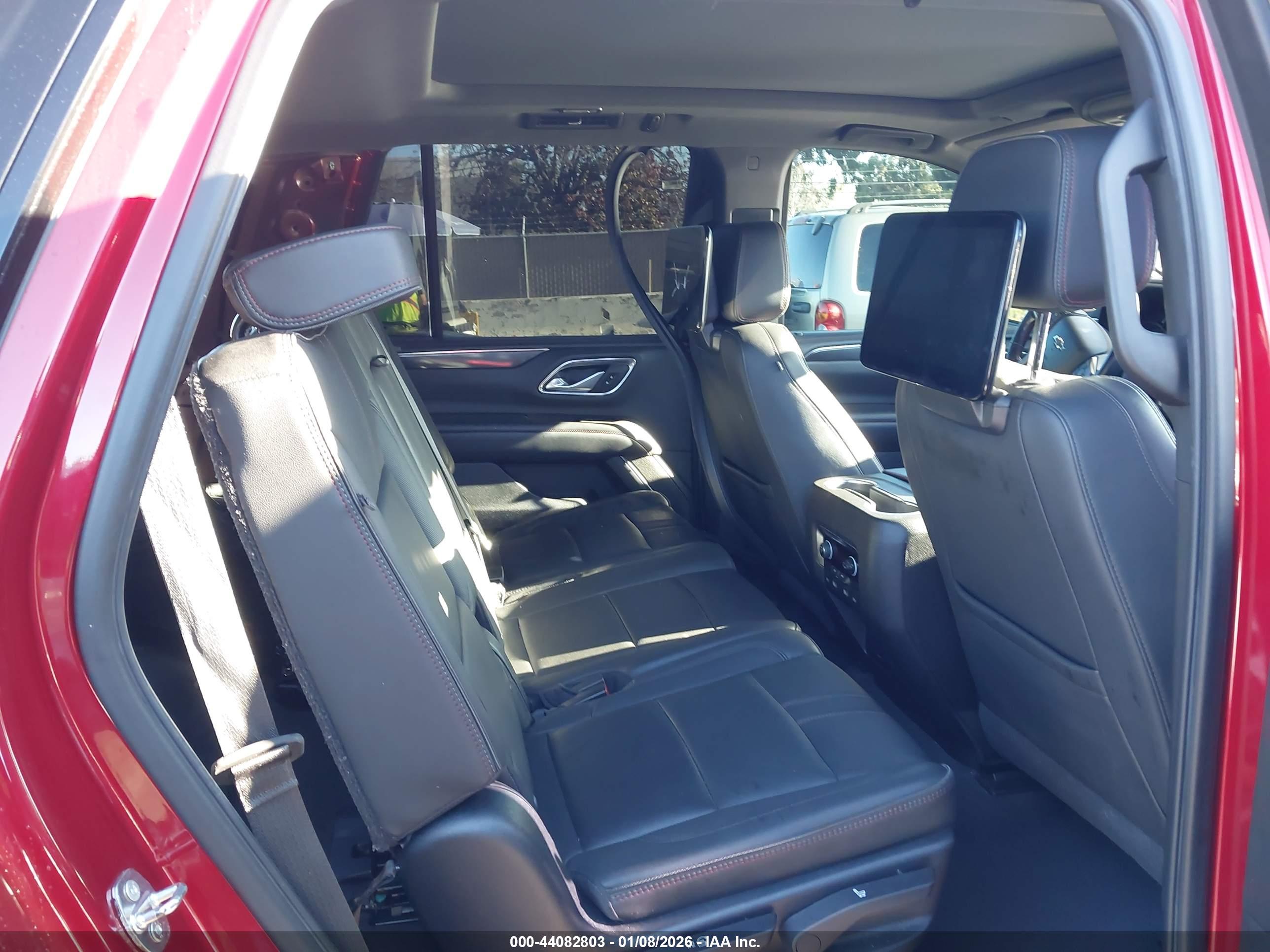 CHEVROLET TAHOE image 8