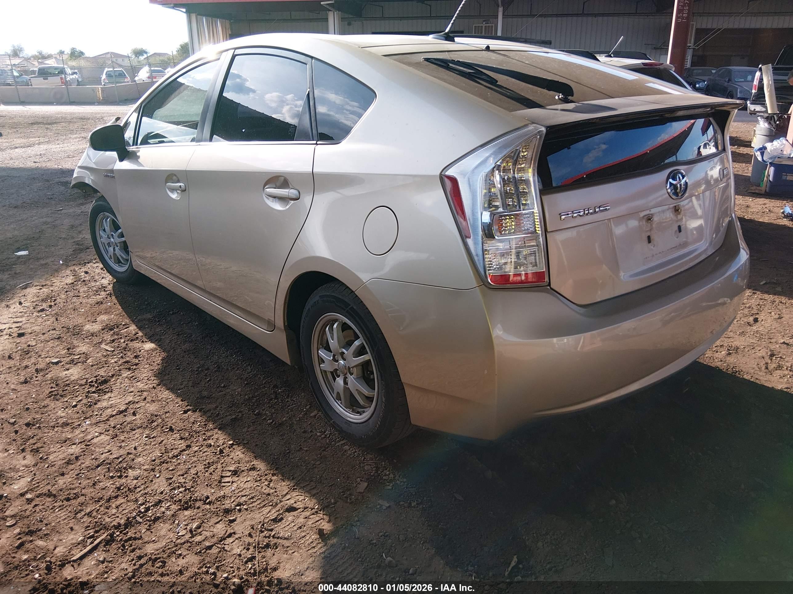 TOYOTA PRIUS image 3