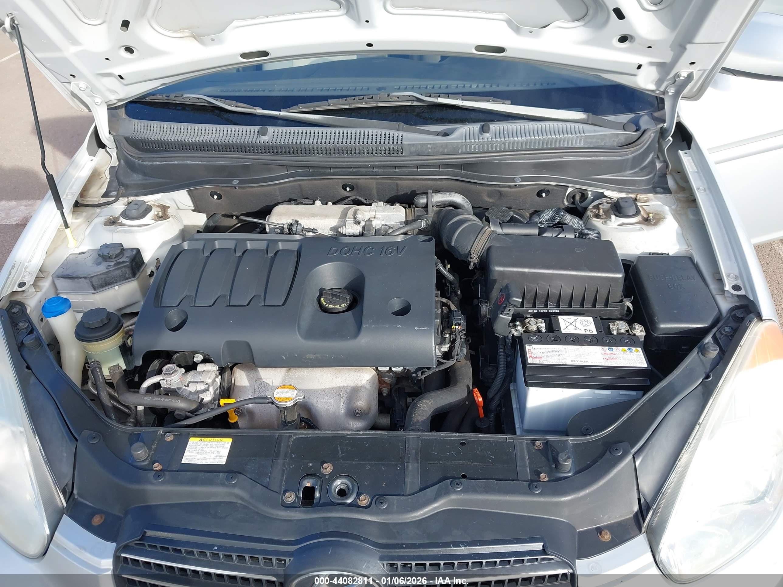 HYUNDAI ACCENT image 10