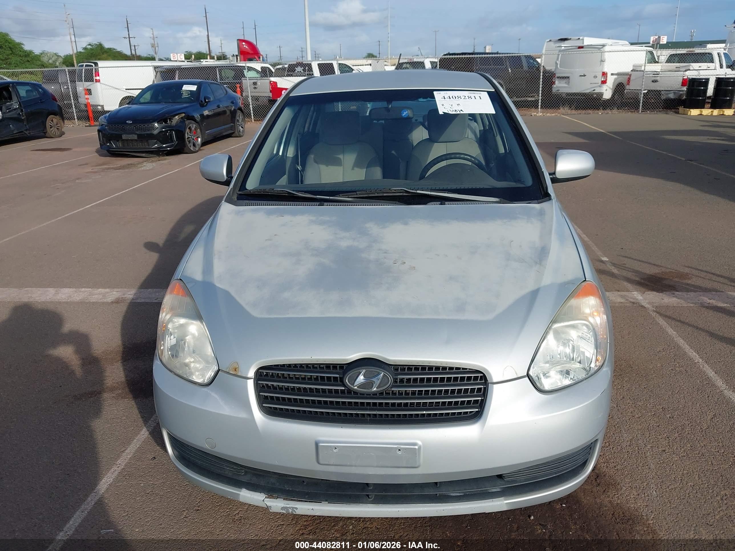HYUNDAI ACCENT image 6