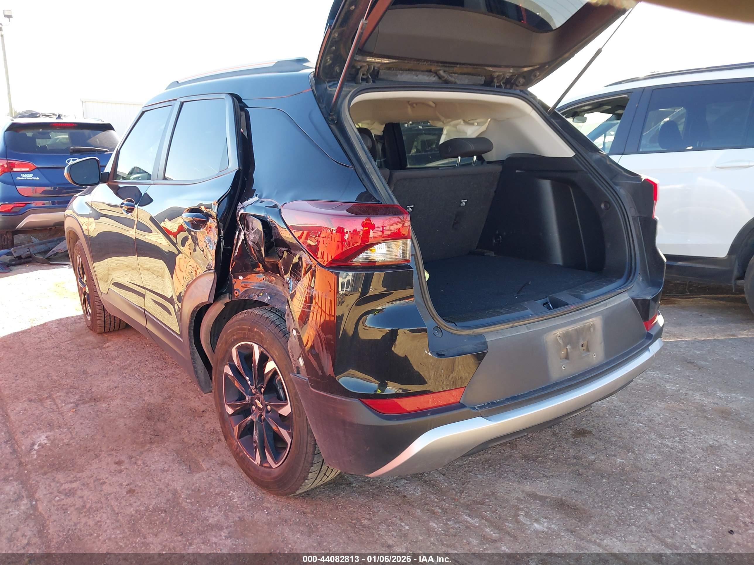 CHEVROLET TRAILBLAZER image 3