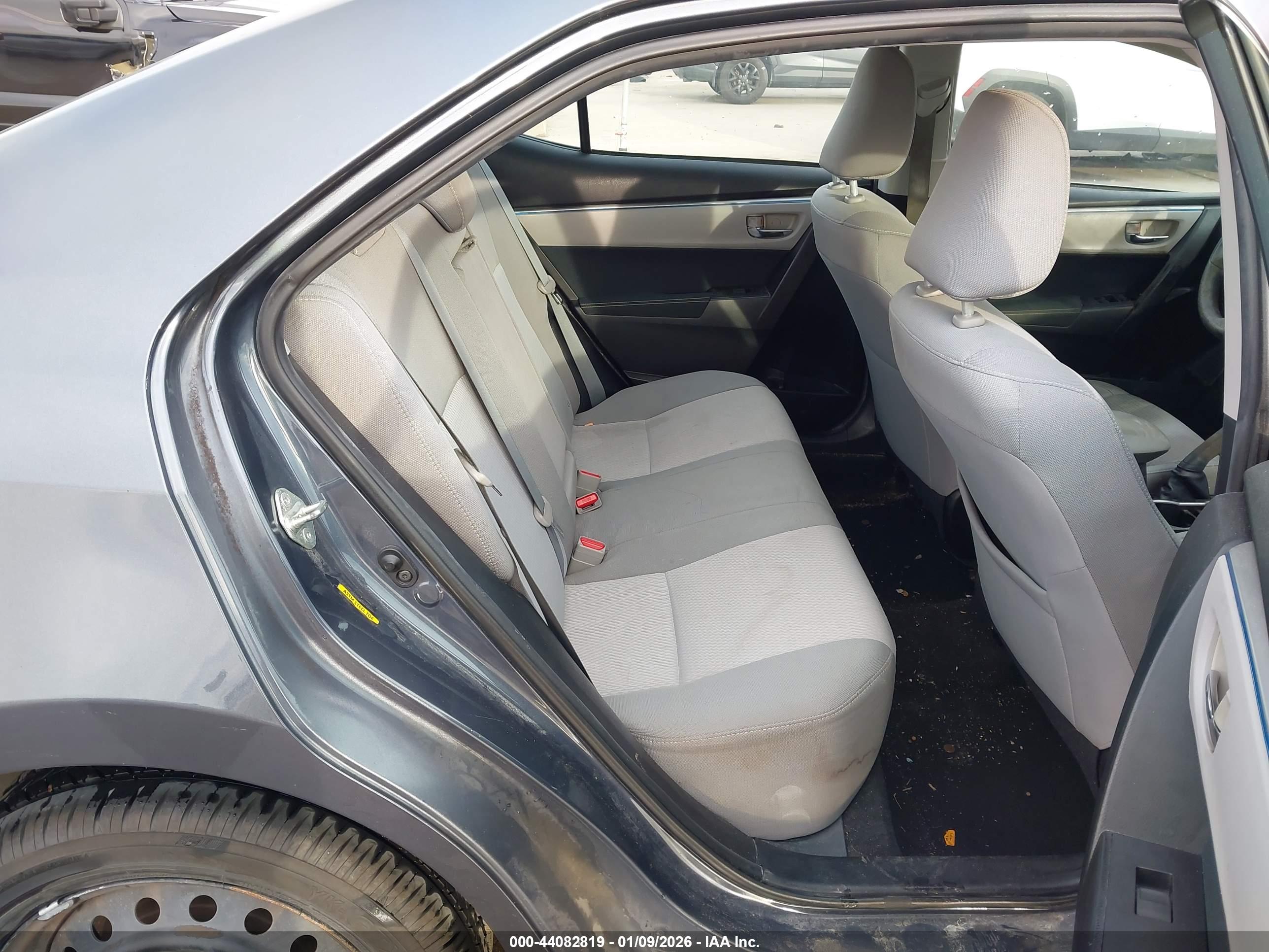 TOYOTA COROLLA image 8
