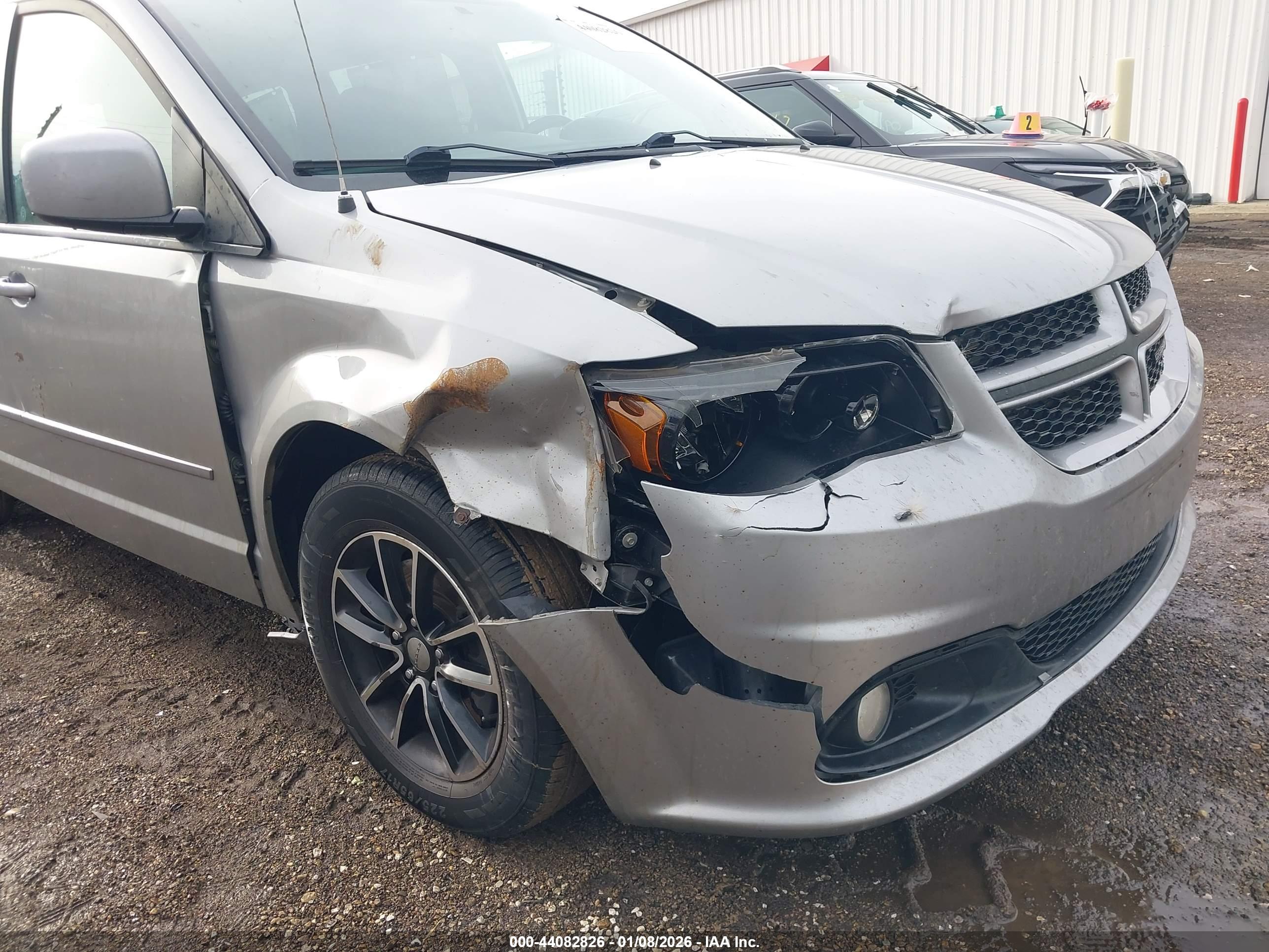 DODGE GRAND image 6