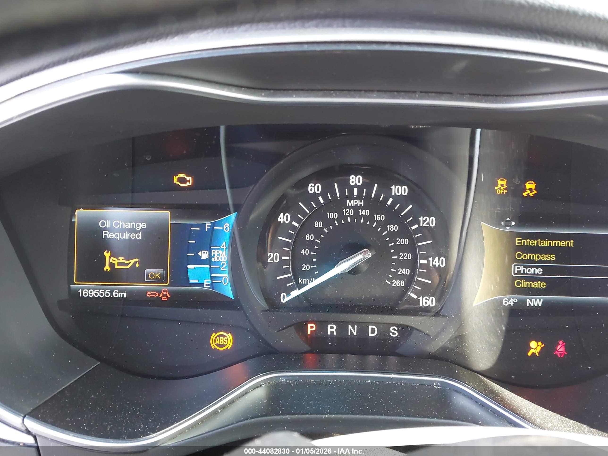 FORD FUSION image 7