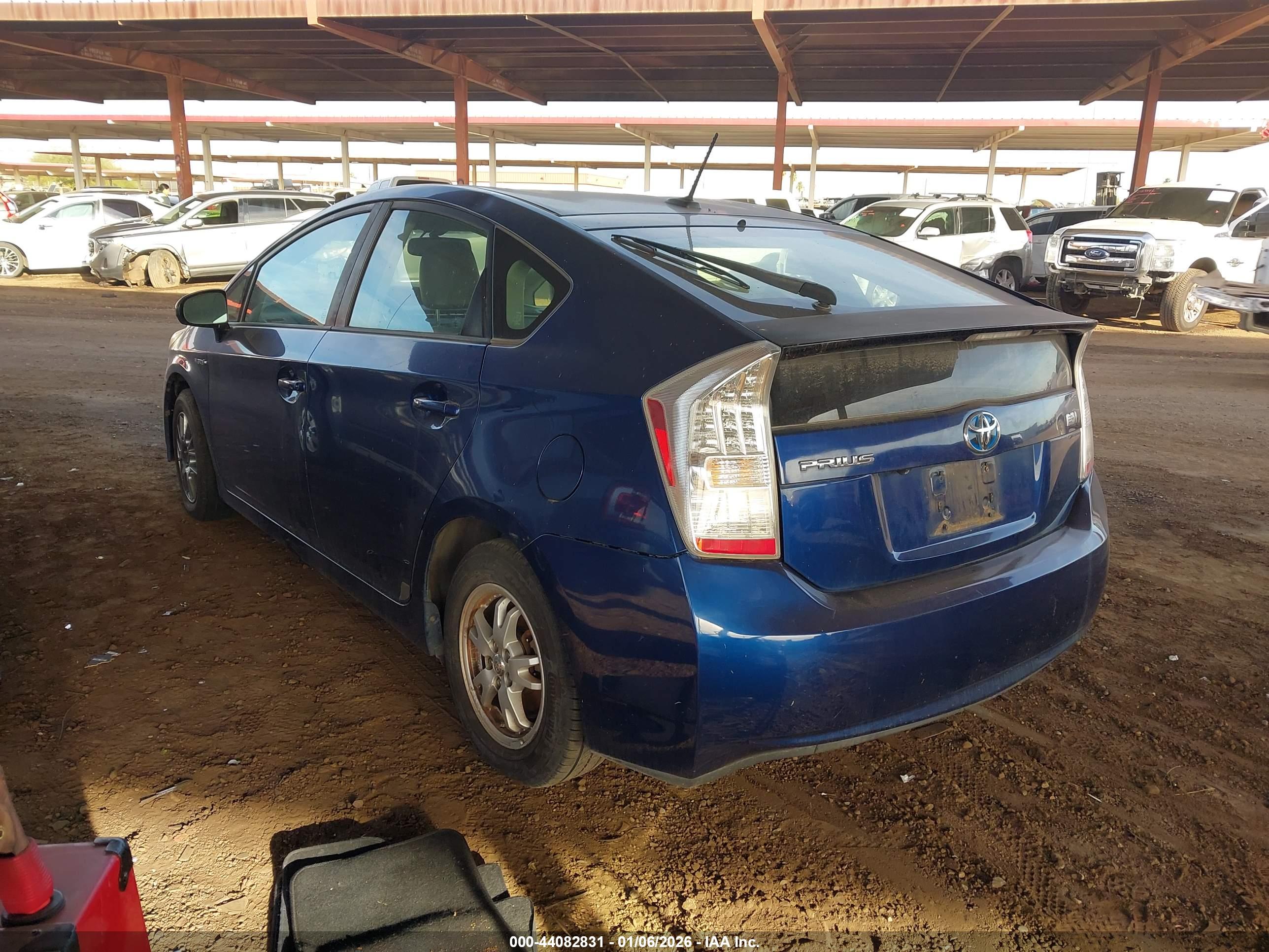 TOYOTA PRIUS image 3