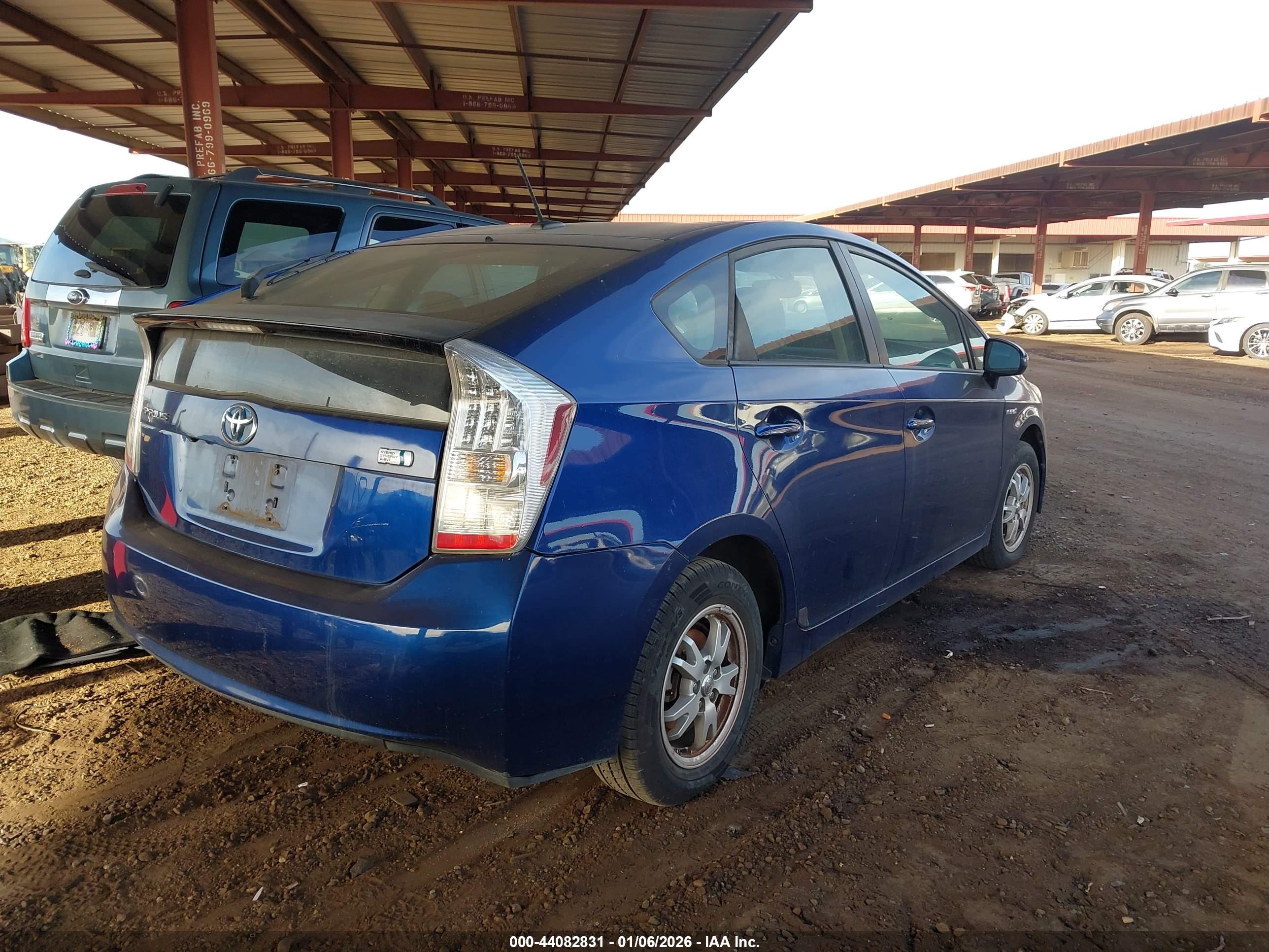 TOYOTA PRIUS image 4