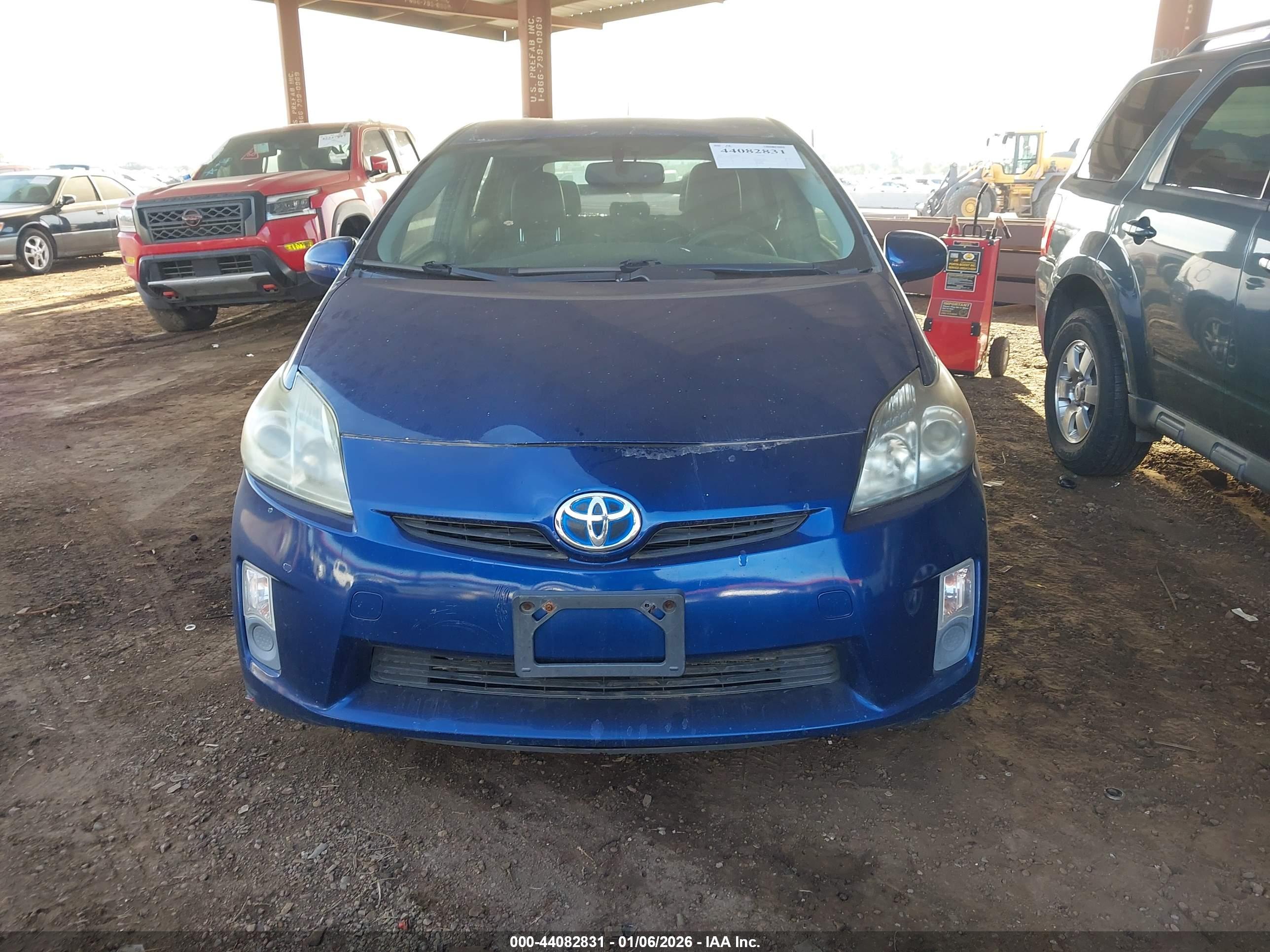 TOYOTA PRIUS image 6