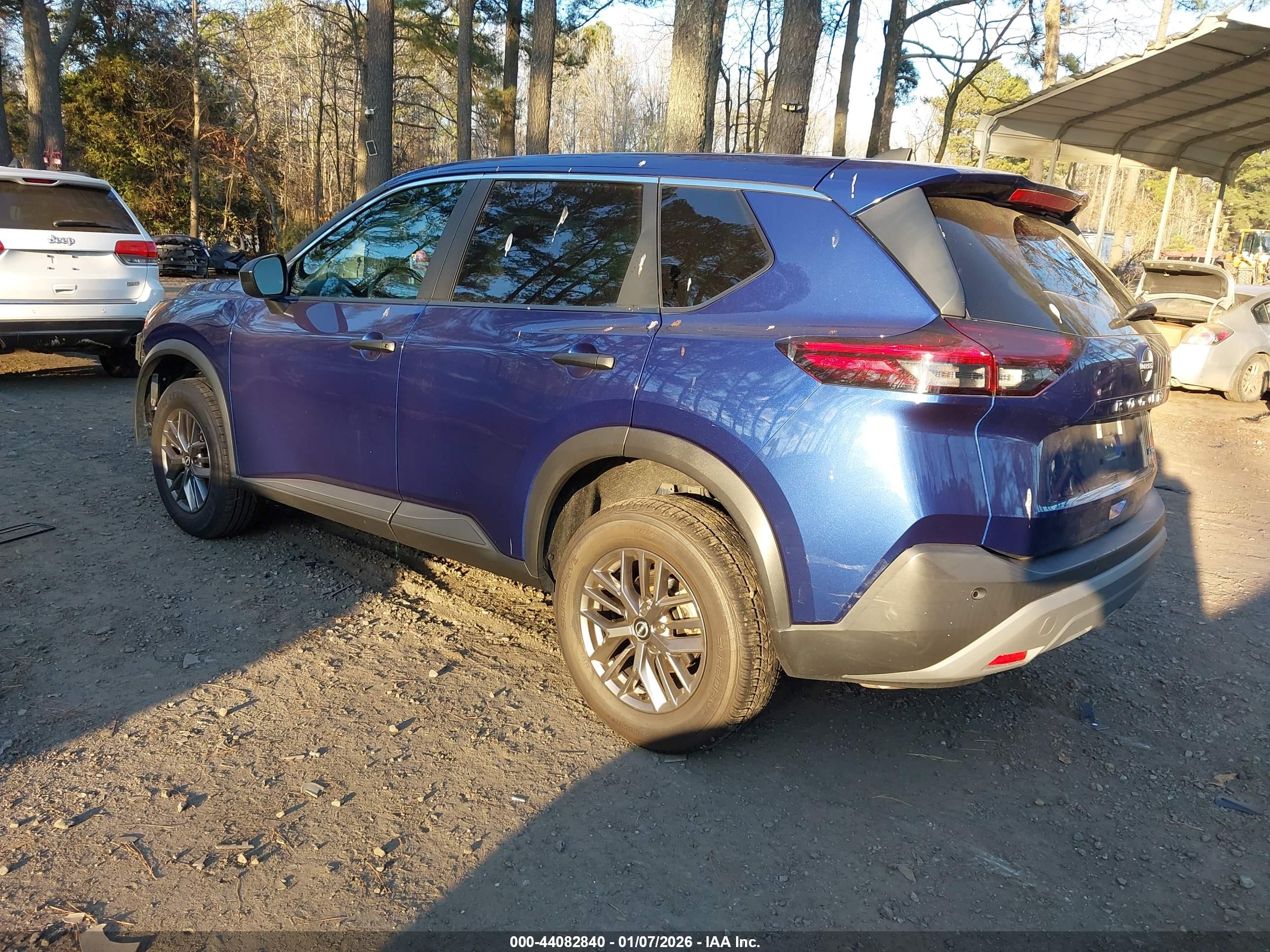 NISSAN ROGUE image 3