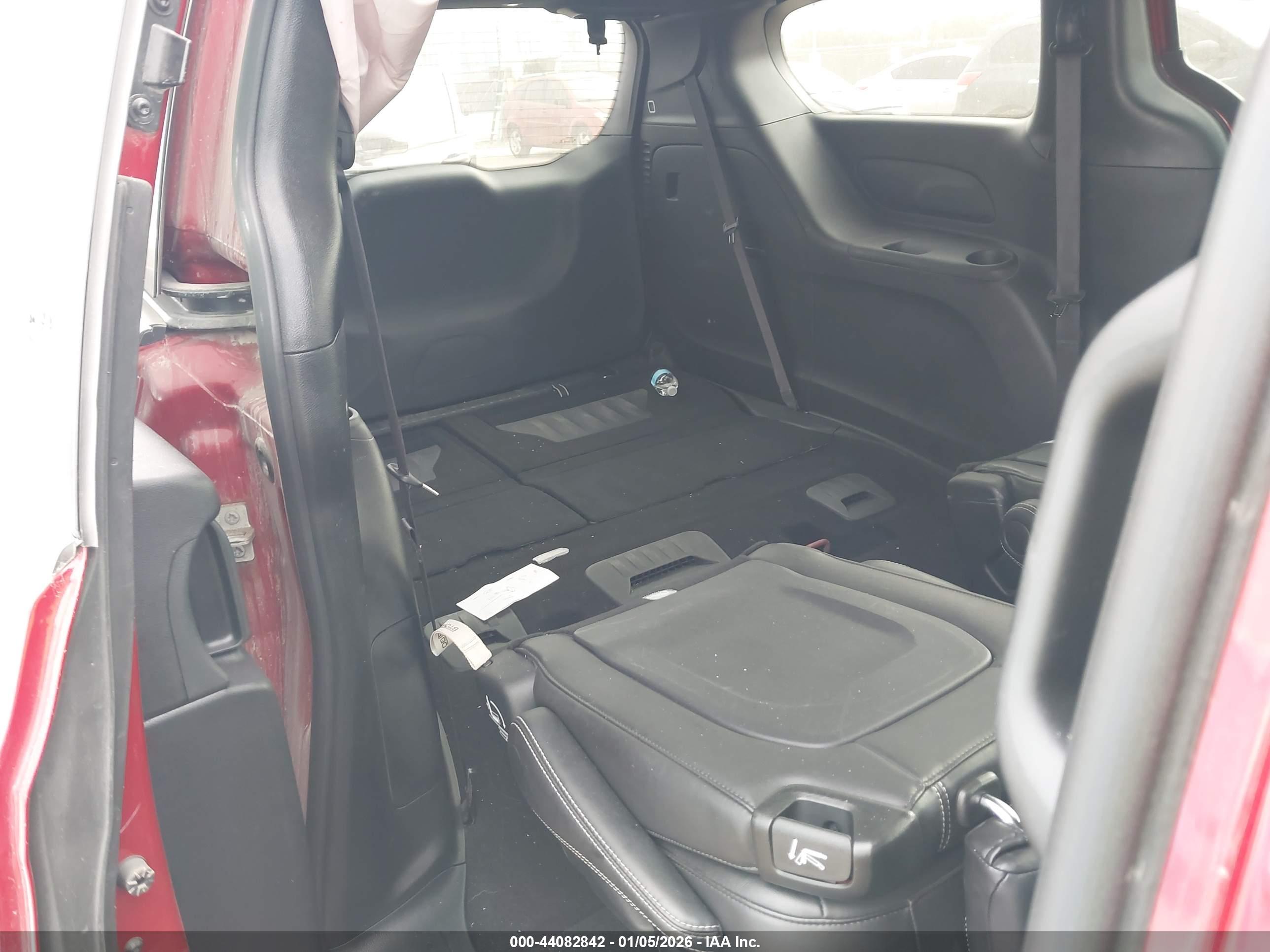 CHRYSLER PACIFICA image 8