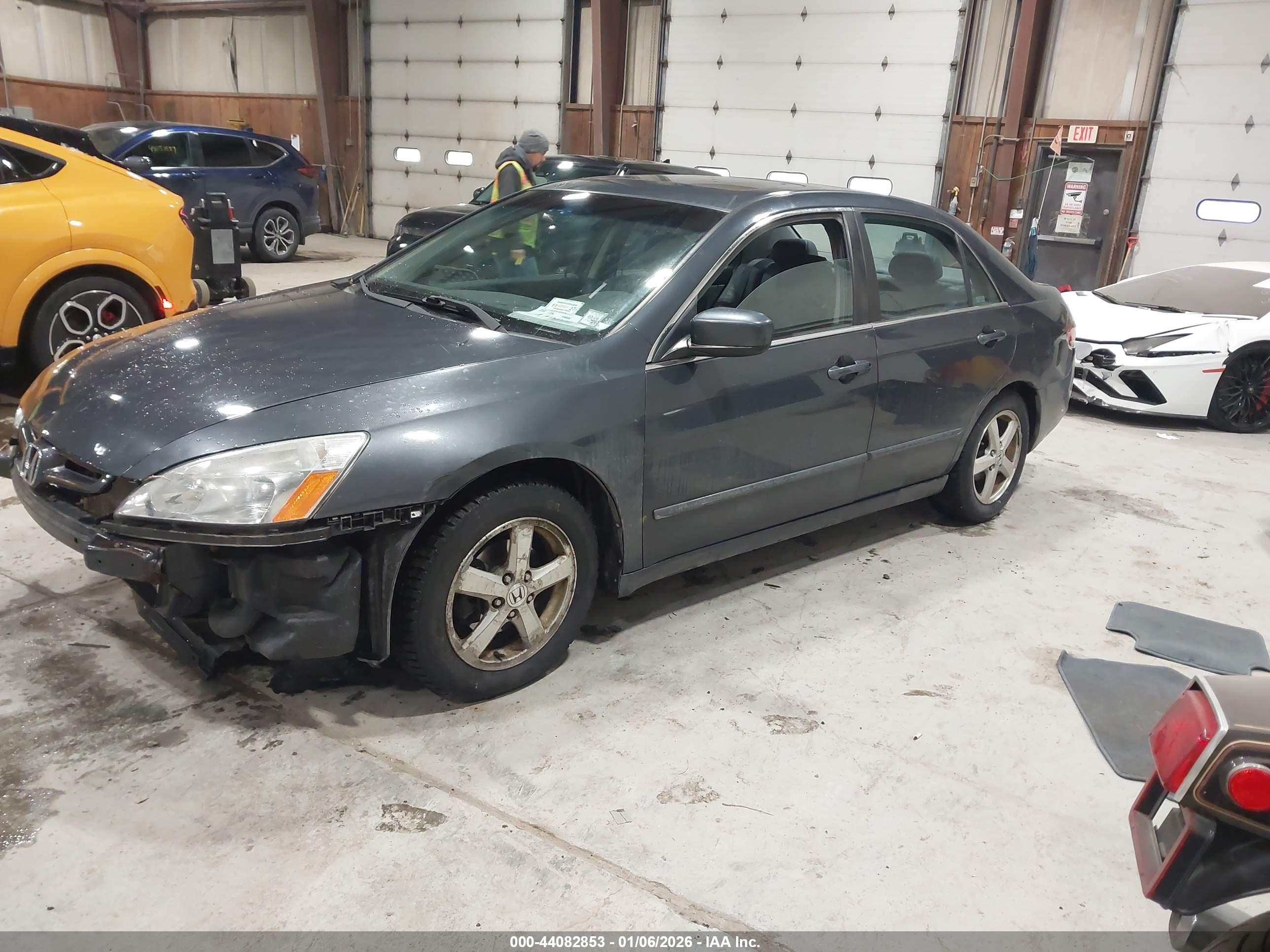 HONDA ACCORD image 2